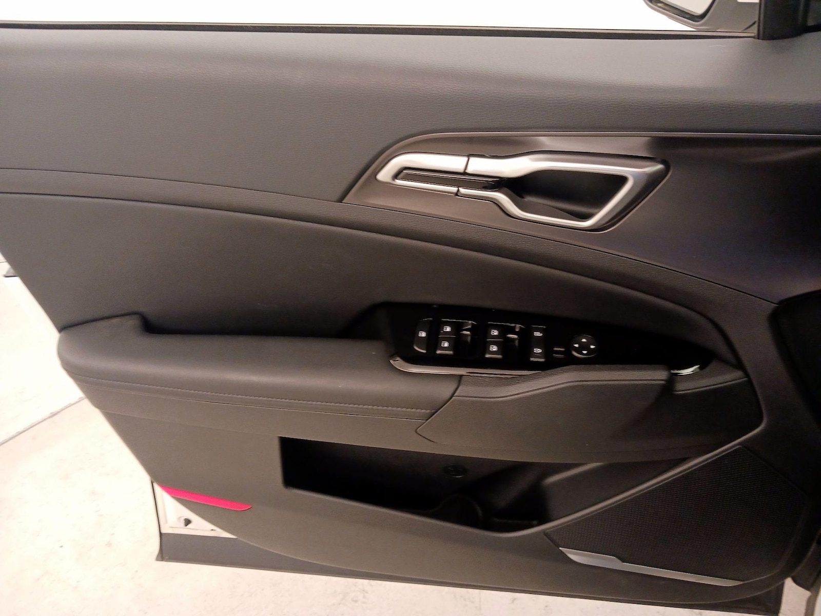 2025 Kia Sportage EX Hybrid - Photo 13