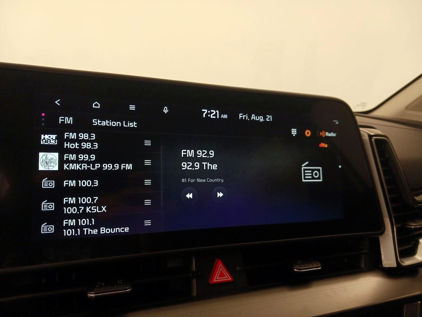 2025 Kia Sportage EX Hybrid - Photo 17