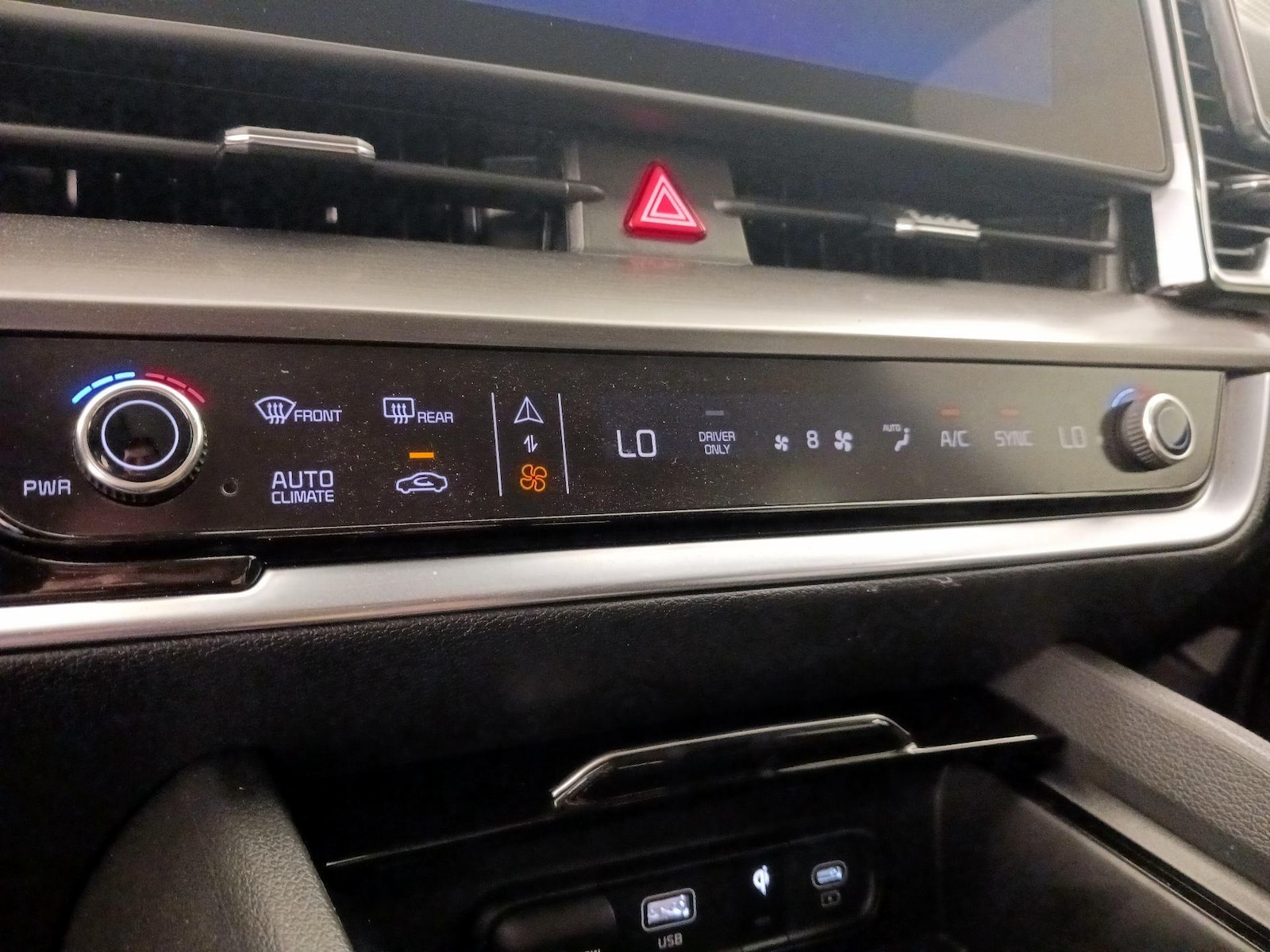 2025 Kia Sportage EX Hybrid - Photo 18