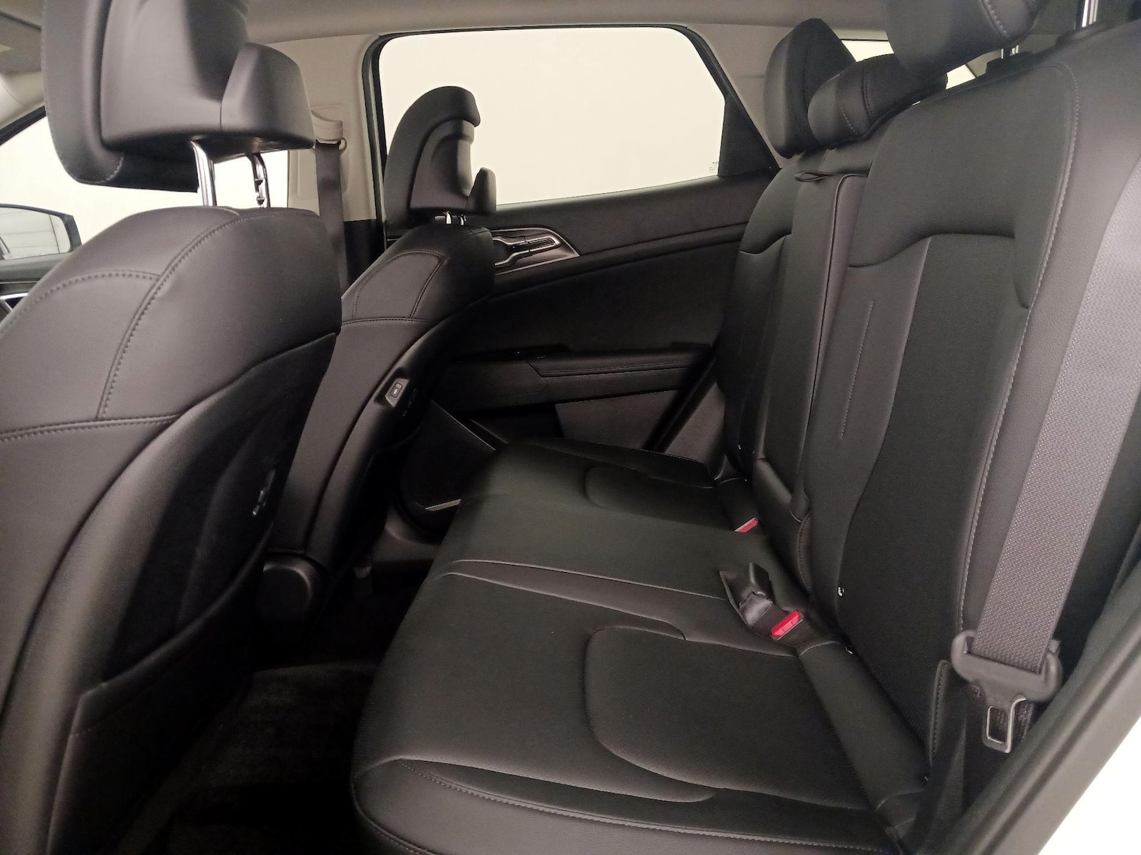 2025 Kia Sportage EX Hybrid - Photo 21
