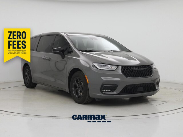 Gray 2023 Chrysler Pacifica Hybrid Minivan Front-Wheel Drive Automatic