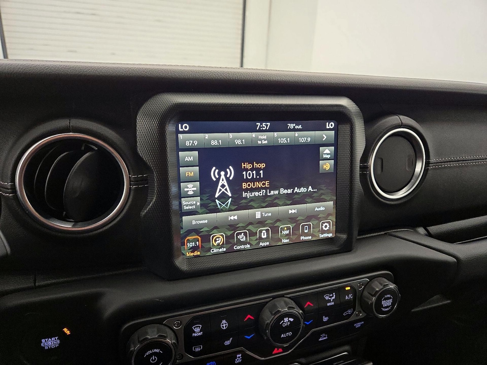 2023 Jeep Wrangler 4xe Sahara 4XE - Photo 17