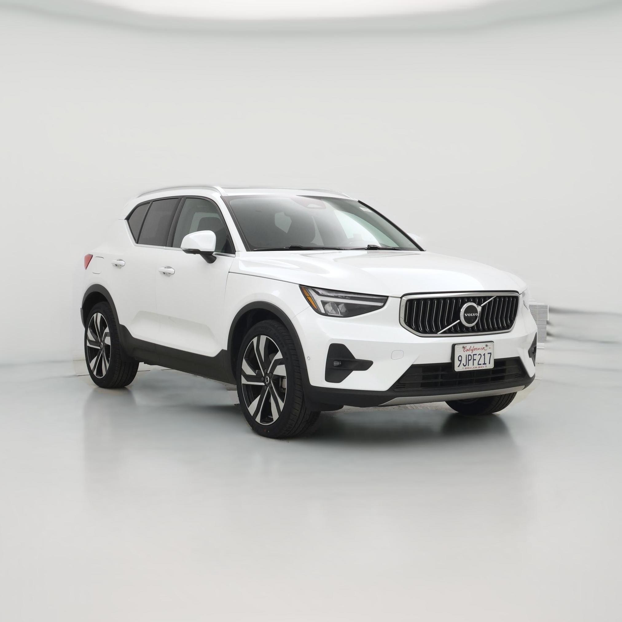 2023 Volvo XC40