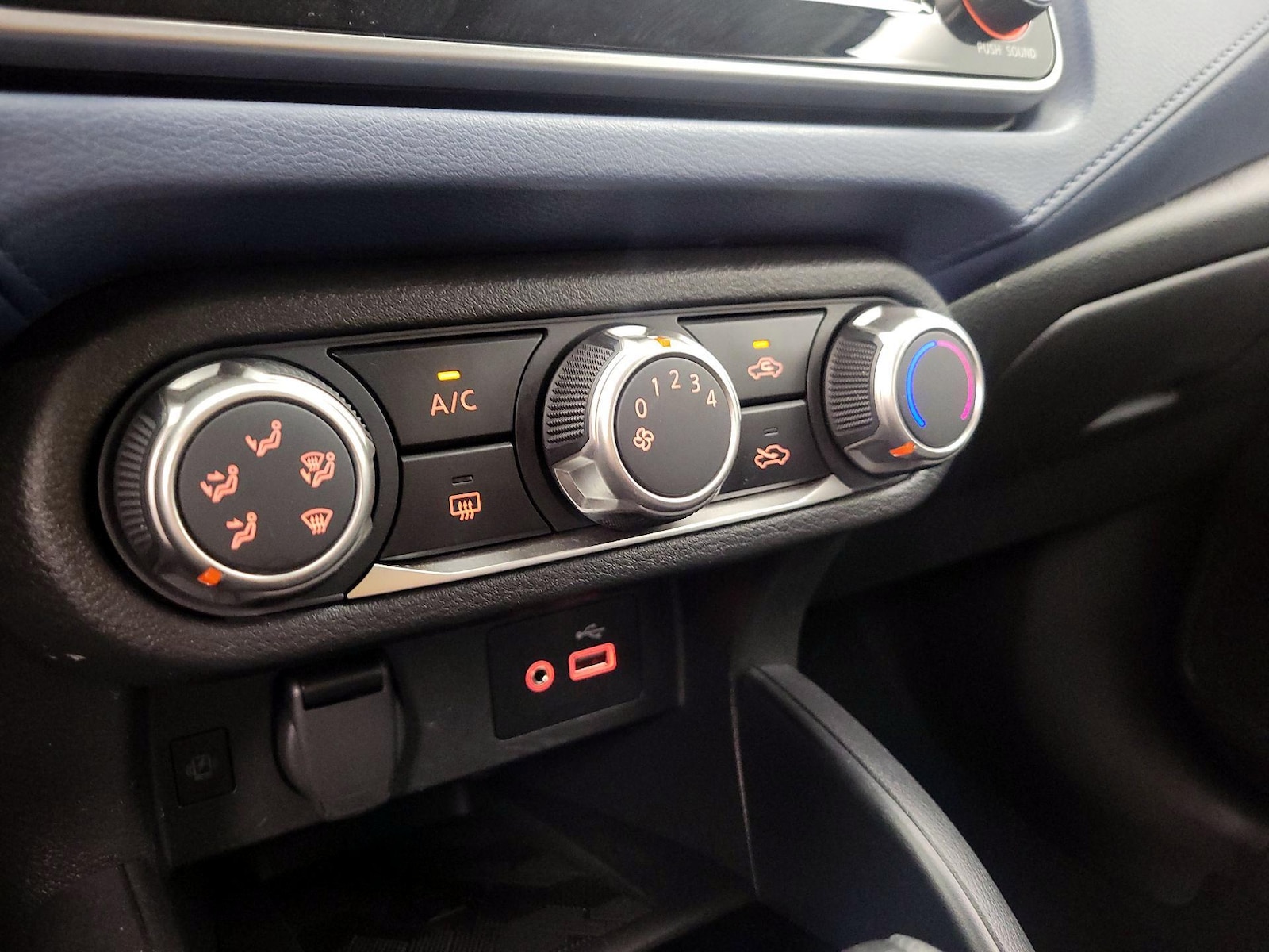 2025 Nissan Versa Sedan SV - Photo 16