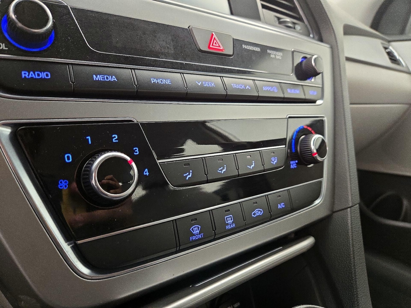 2016 Hyundai Sonata SE - Photo 17