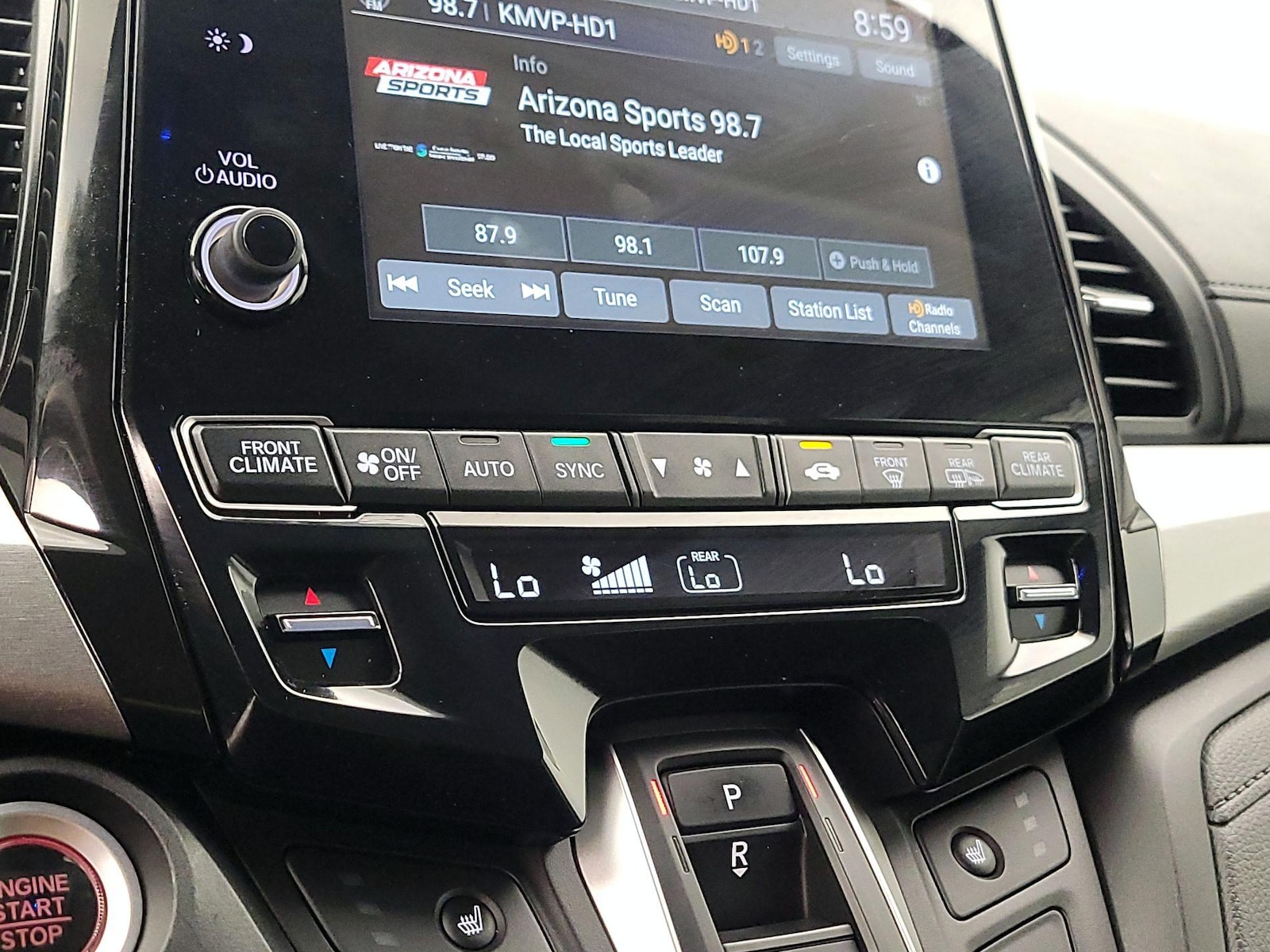 2024 Honda Odyssey EX-L - Photo 17
