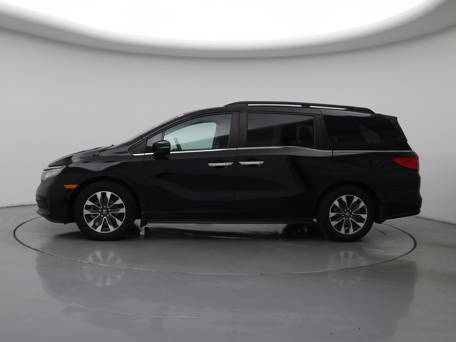 2024 Honda Odyssey EX-L - Photo 4