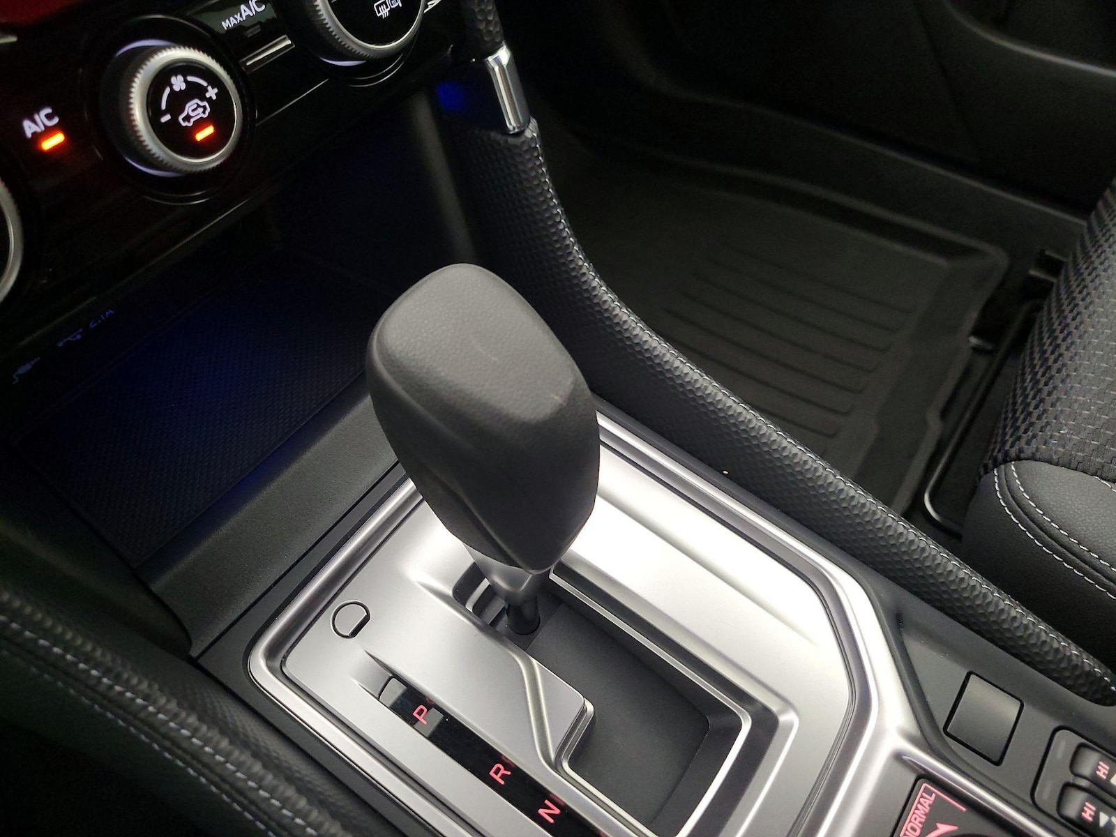 2024 Subaru Forester Premium - Photo 18