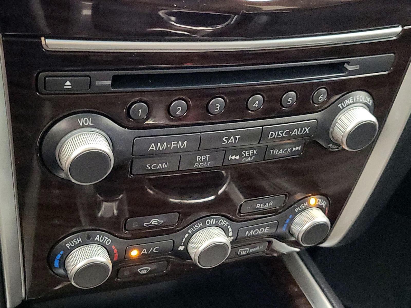 2014 Nissan Pathfinder Platinum - Photo 18