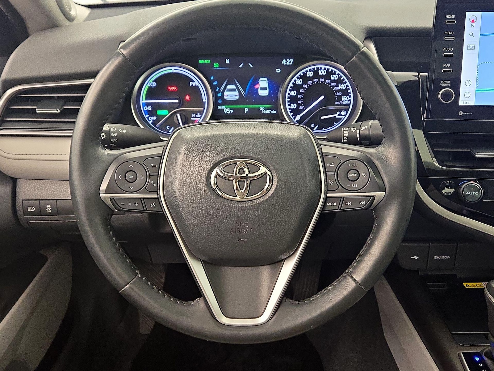 2023 Toyota Camry XLE - Photo 11