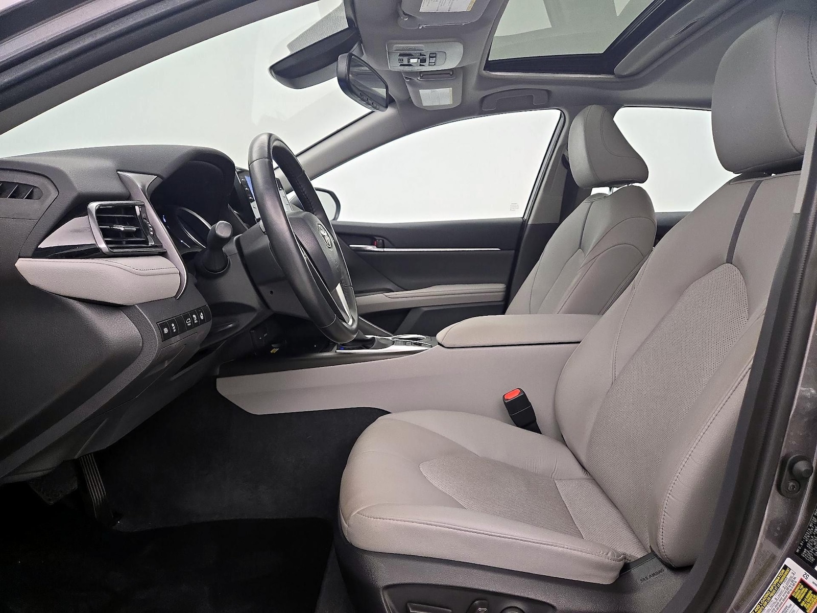 2023 Toyota Camry XLE - Photo 12