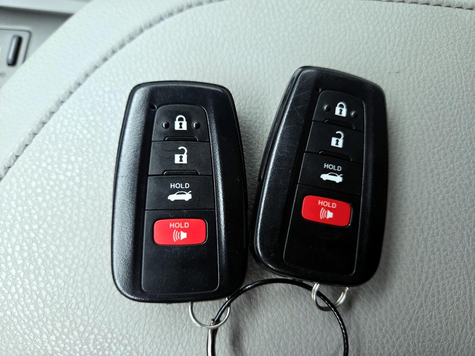 2023 Toyota Camry XLE - Photo 25