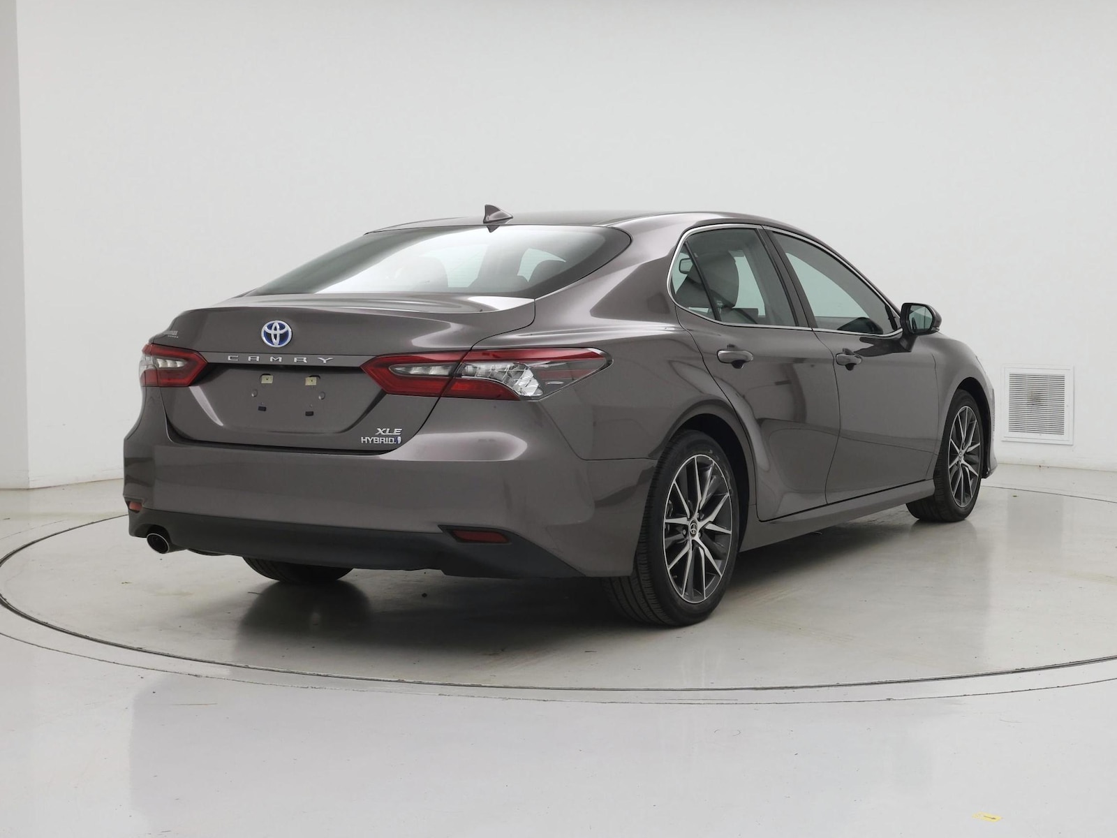 2023 Toyota Camry XLE - Photo 9