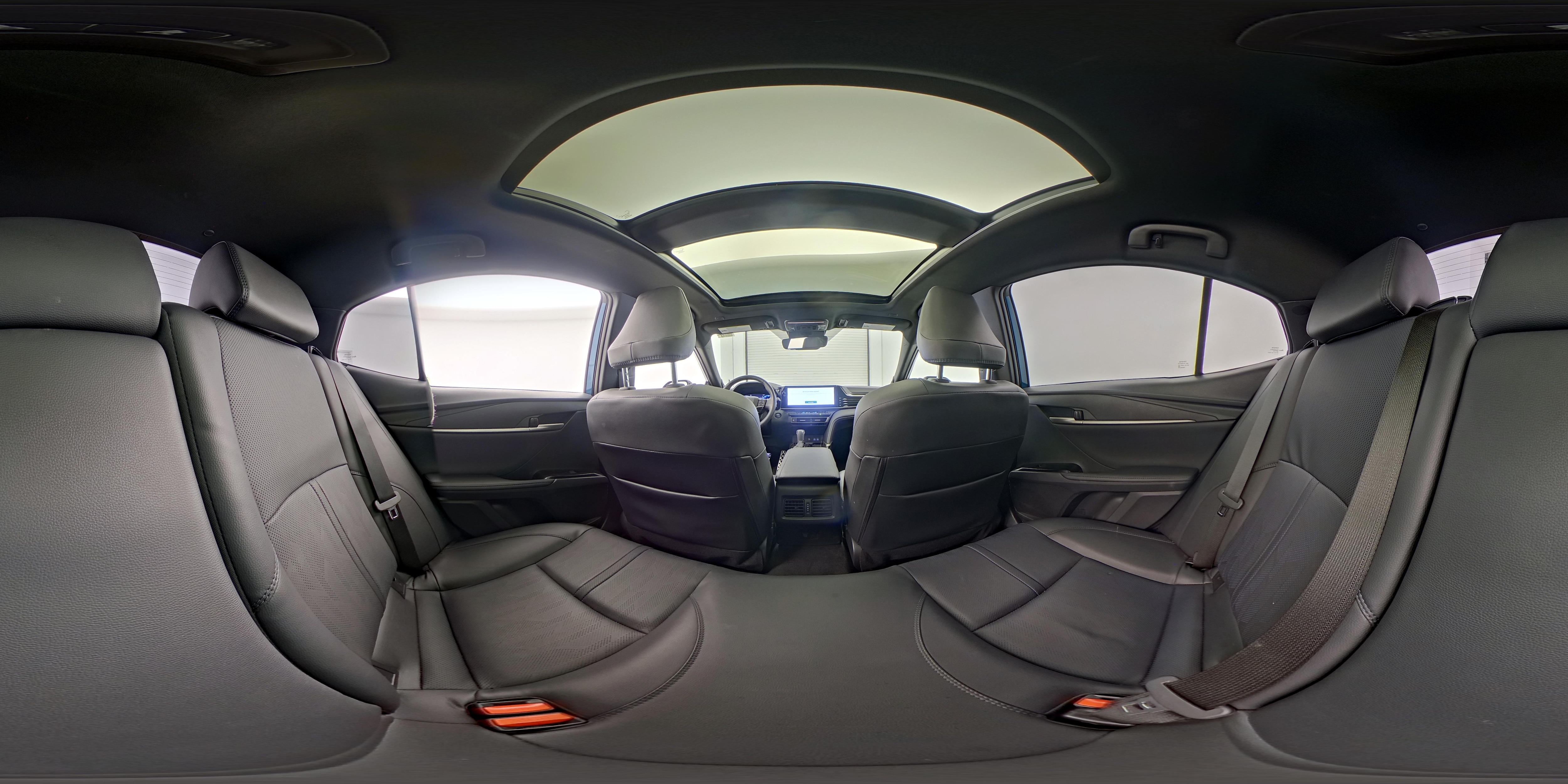 2025 Toyota Camry XSE - Photo 26