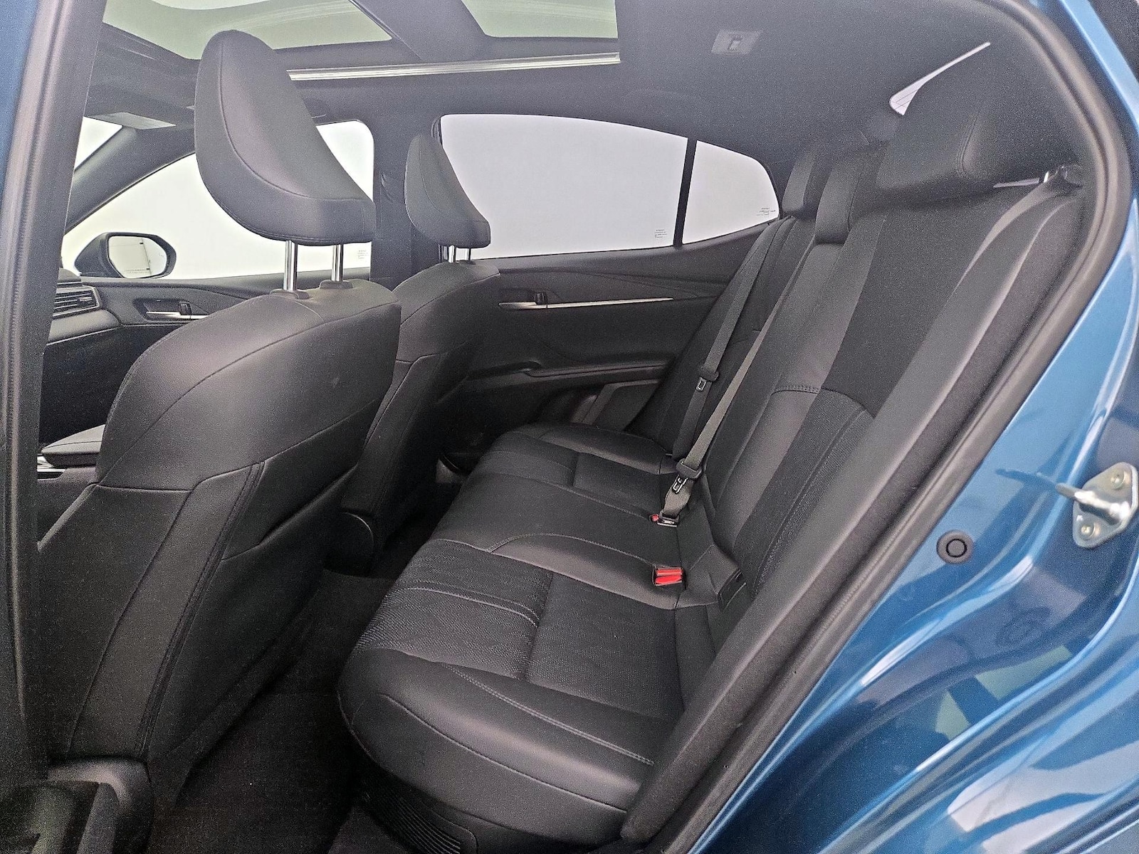 2025 Toyota Camry XSE - Photo 21