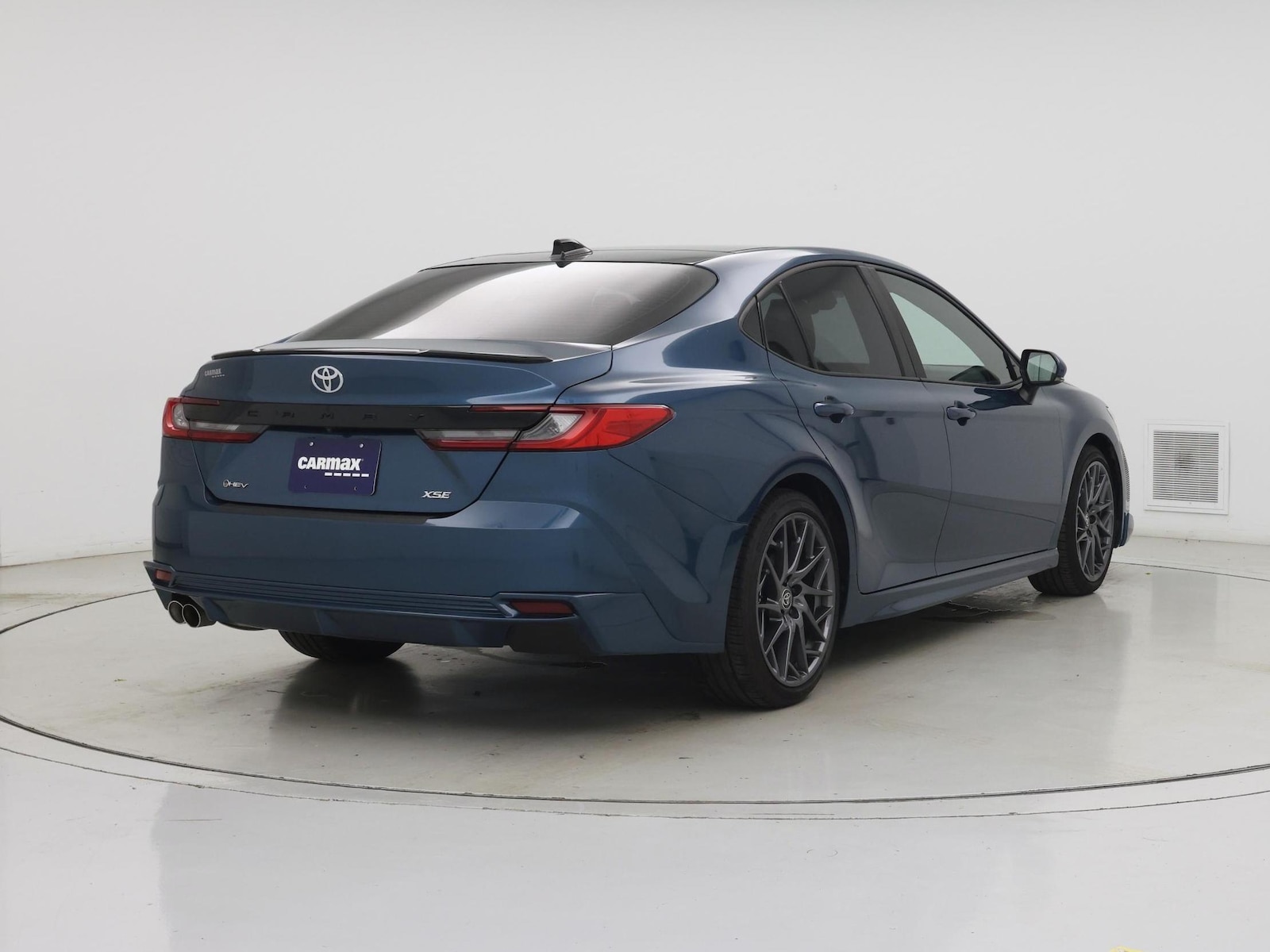 2025 Toyota Camry XSE - Photo 9