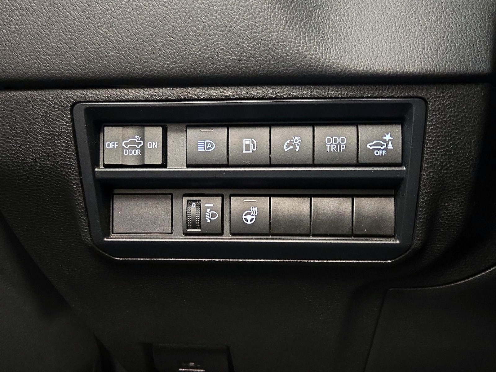 2024 Toyota Tundra Limited - Photo 14