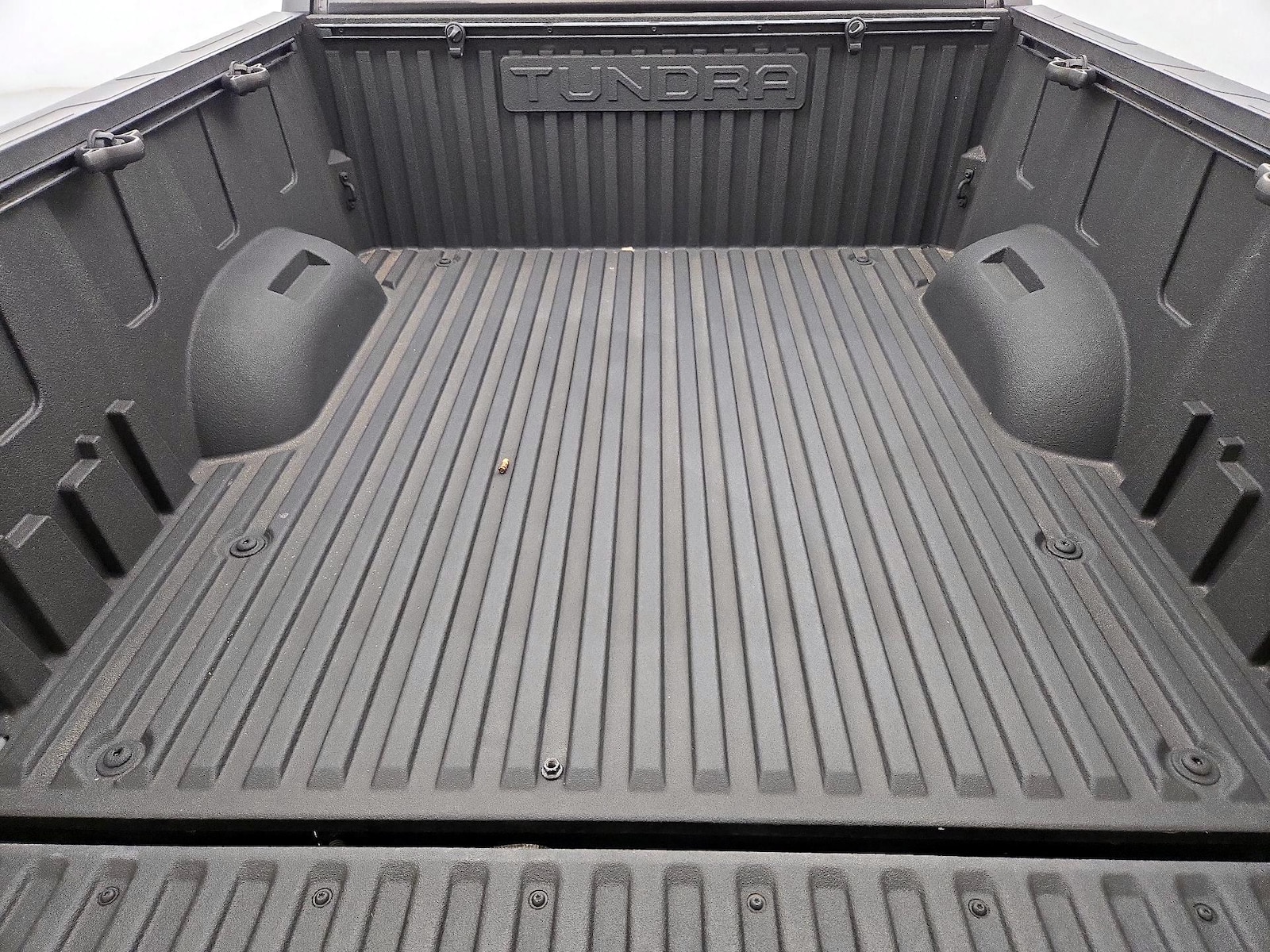 2024 Toyota Tundra Limited - Photo 22