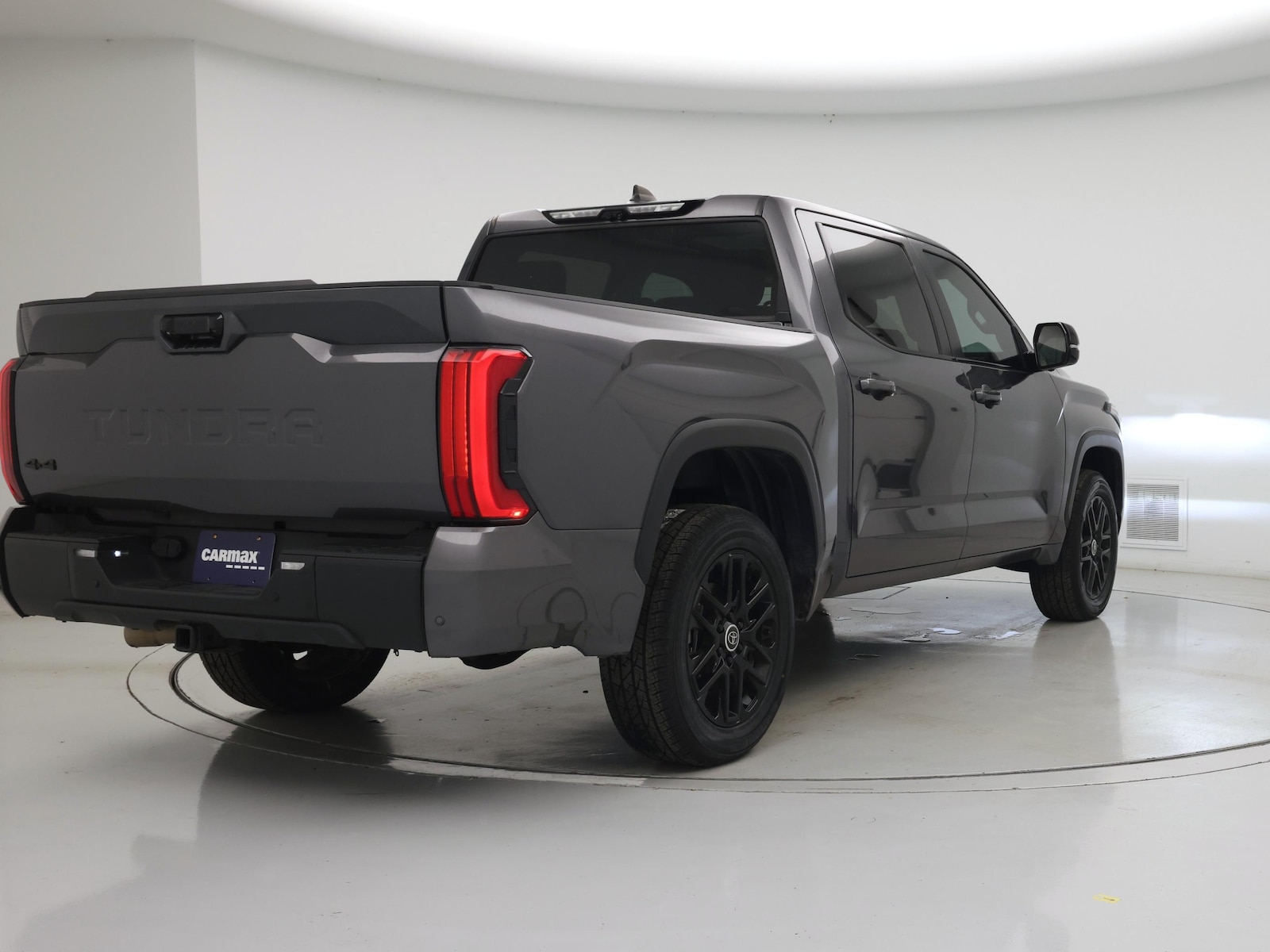 2024 Toyota Tundra Limited - Photo 9