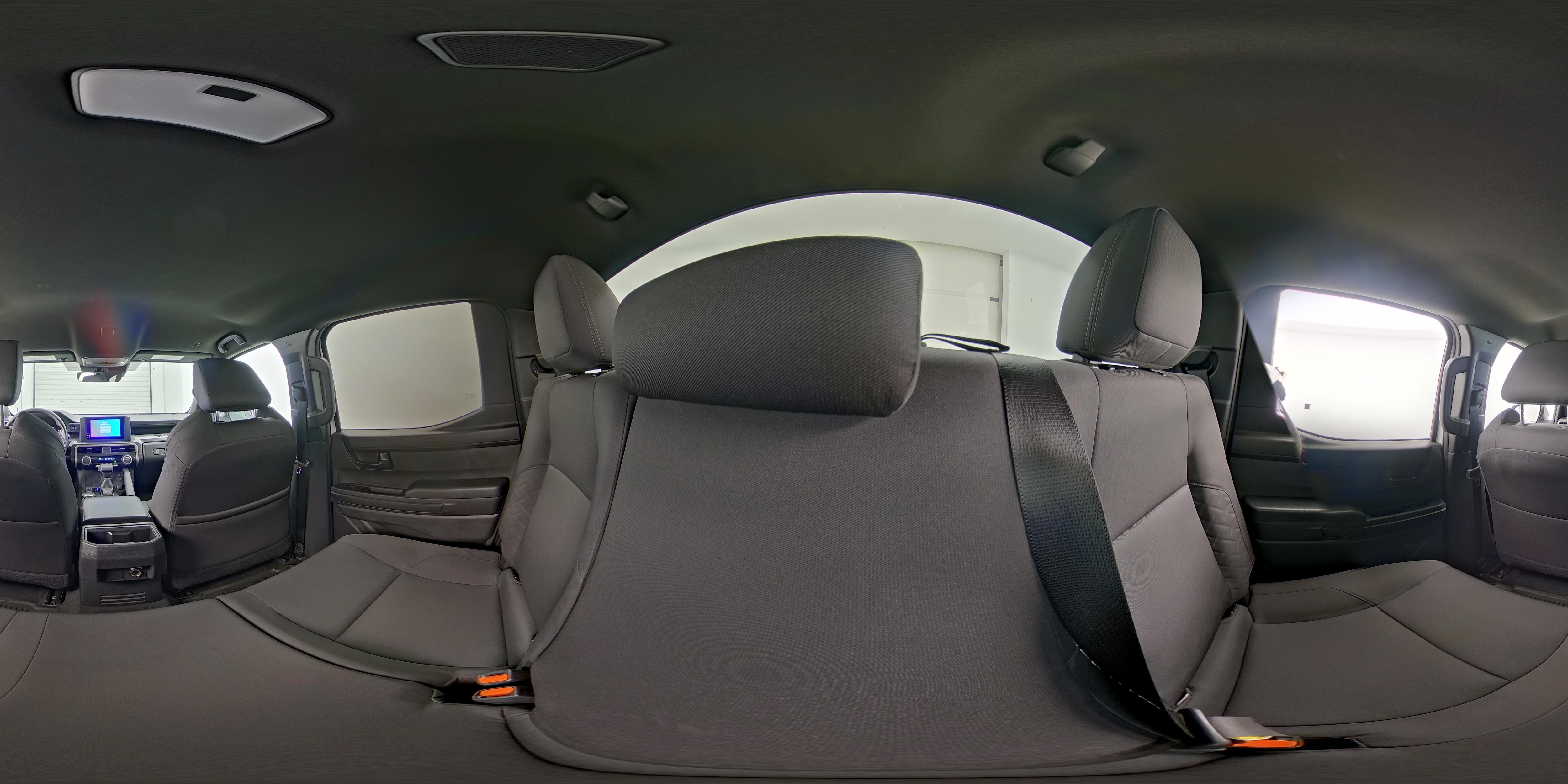 2025 Toyota Tacoma SR5 - Photo 25