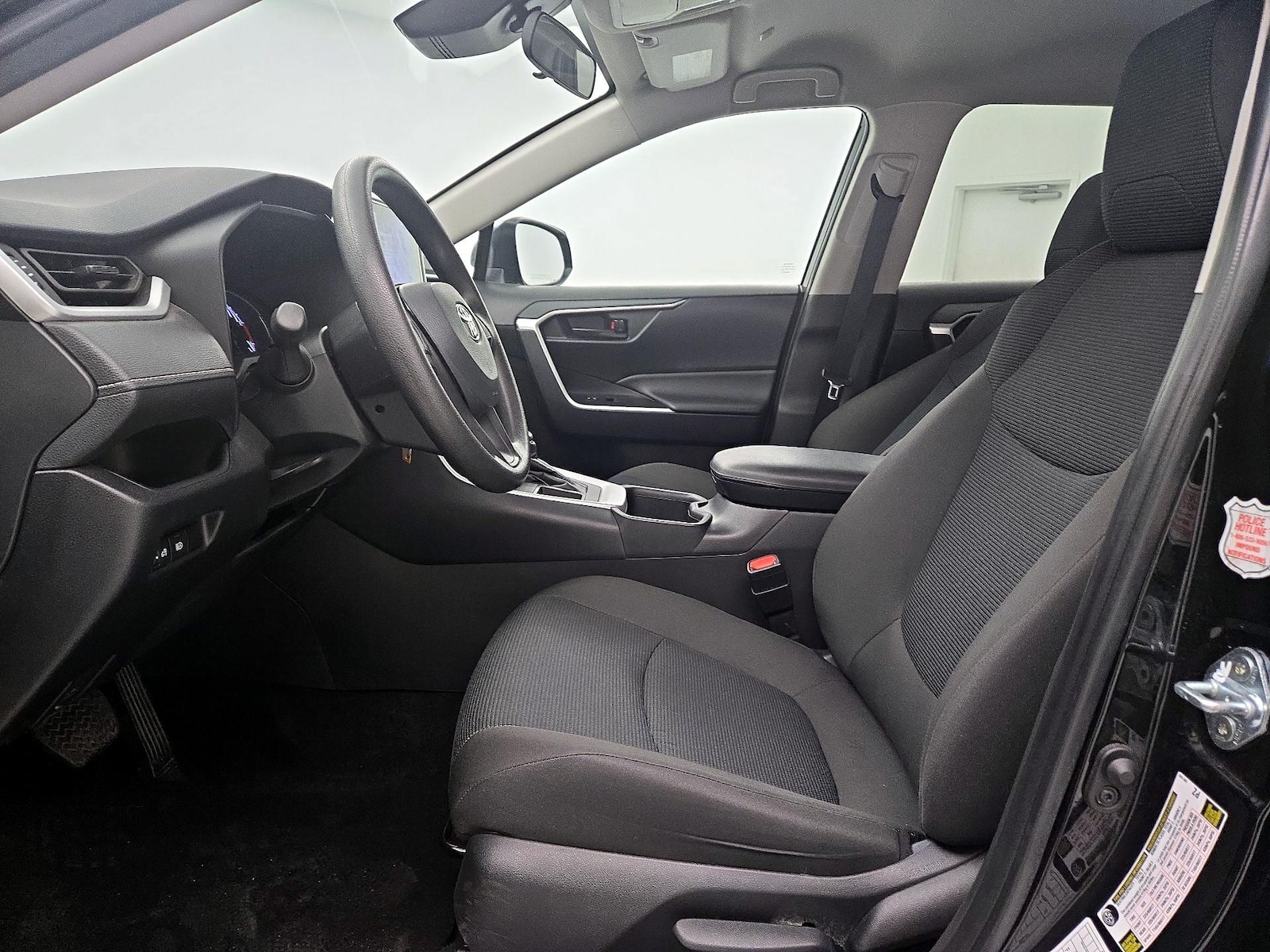 2025 Toyota RAV4 LE - Photo 12