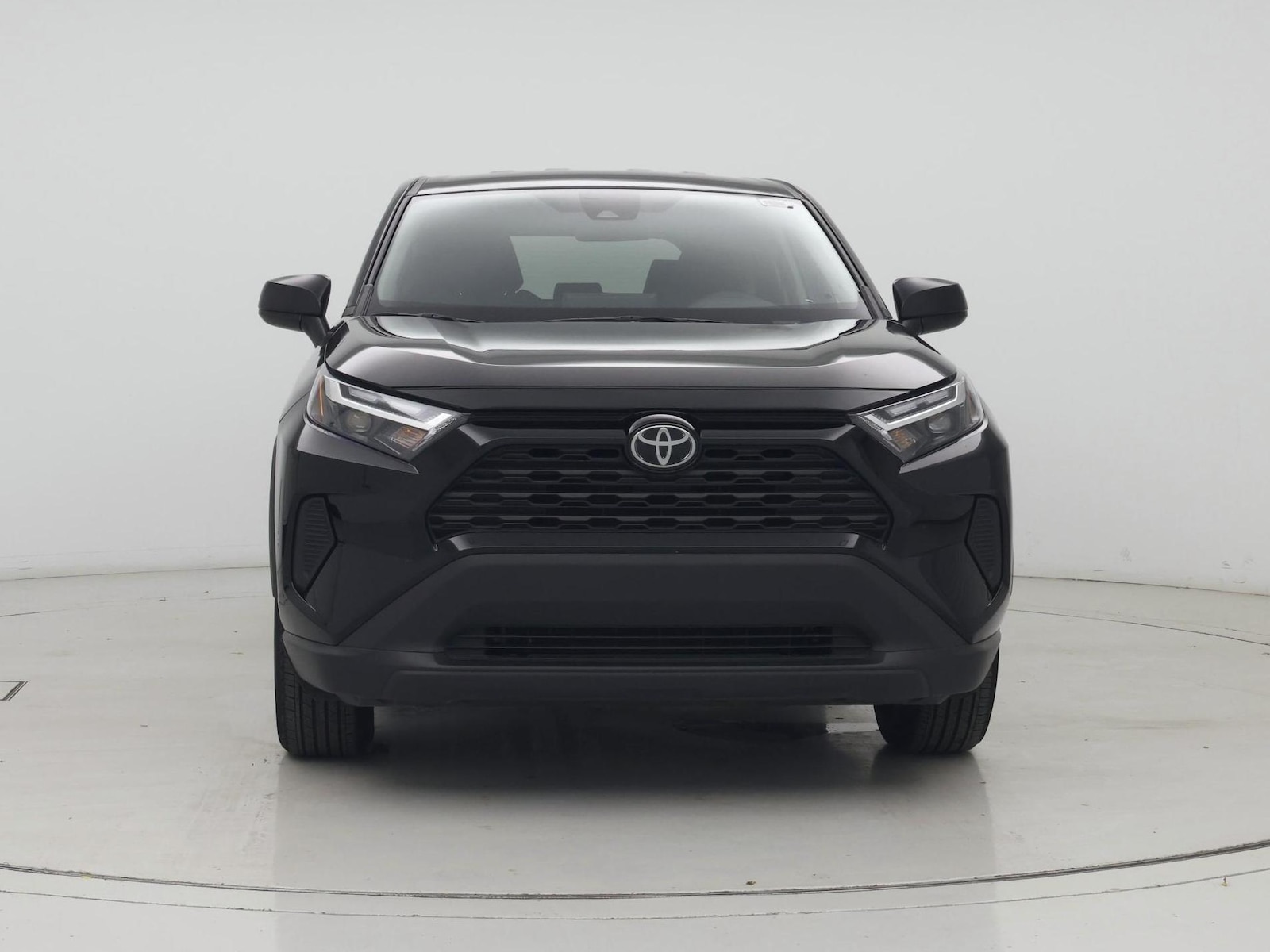 2025 Toyota RAV4 LE - Photo 6