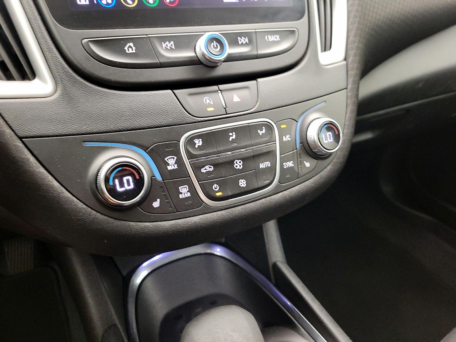 2024 Chevrolet Malibu 1LT - Photo 17