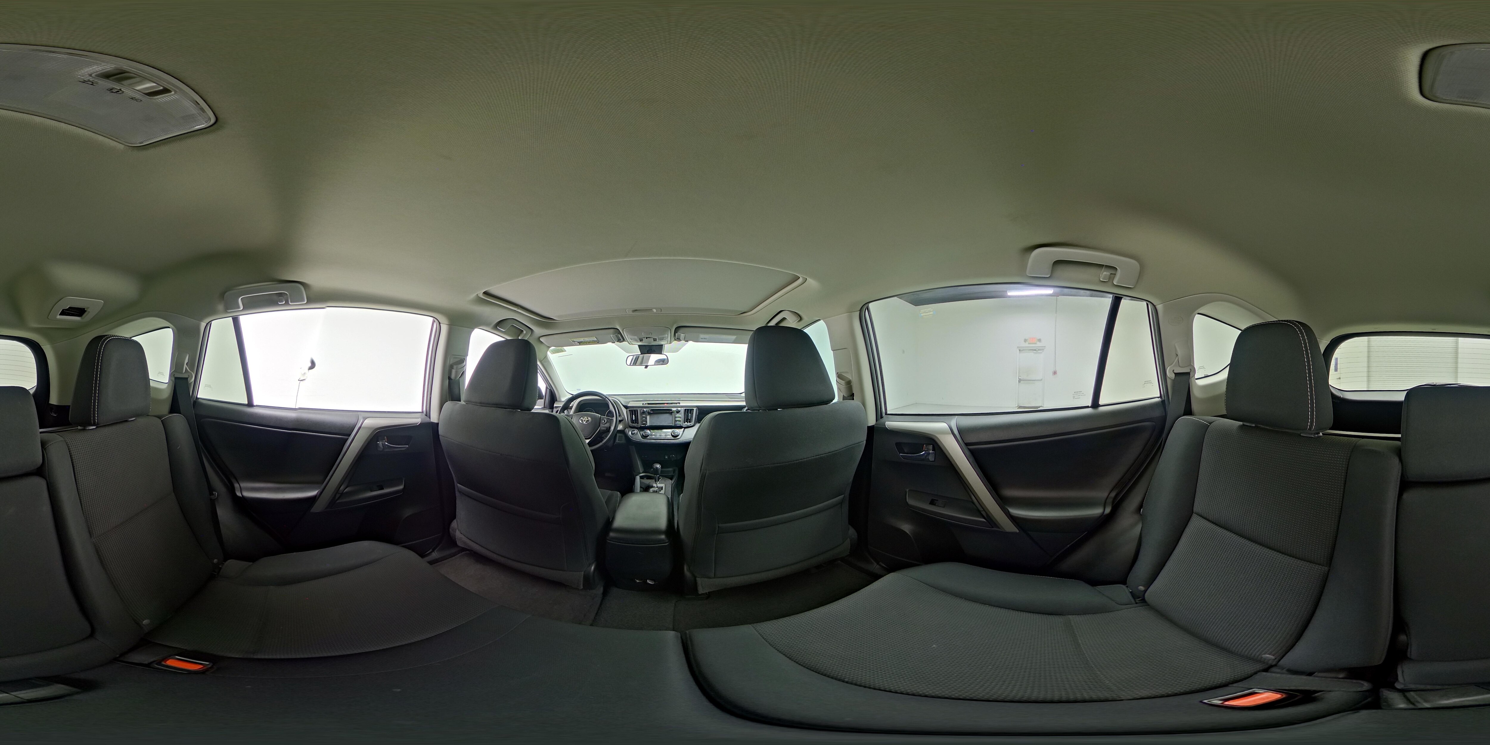 2018 Toyota RAV4 XLE - Photo 27