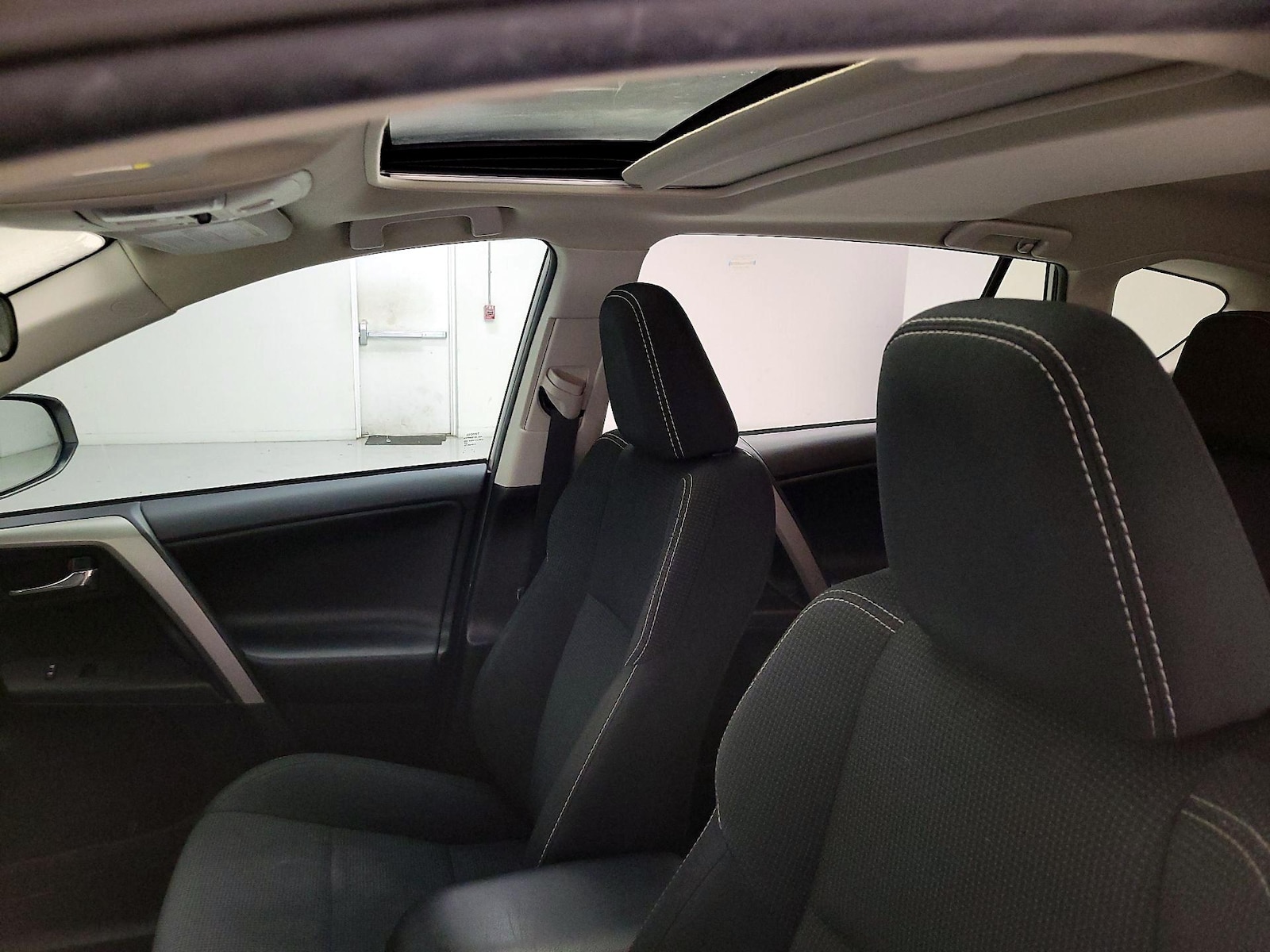 2018 Toyota RAV4 XLE - Photo 21