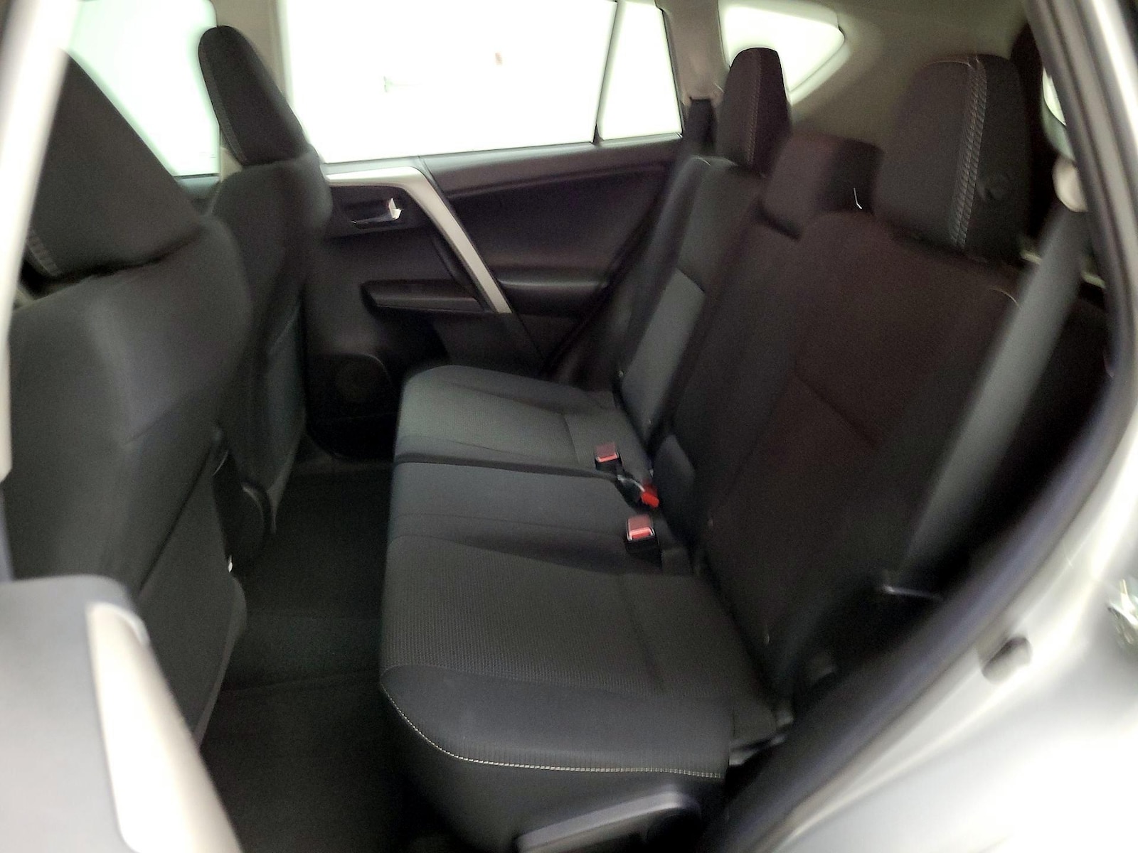 2018 Toyota RAV4 XLE - Photo 22