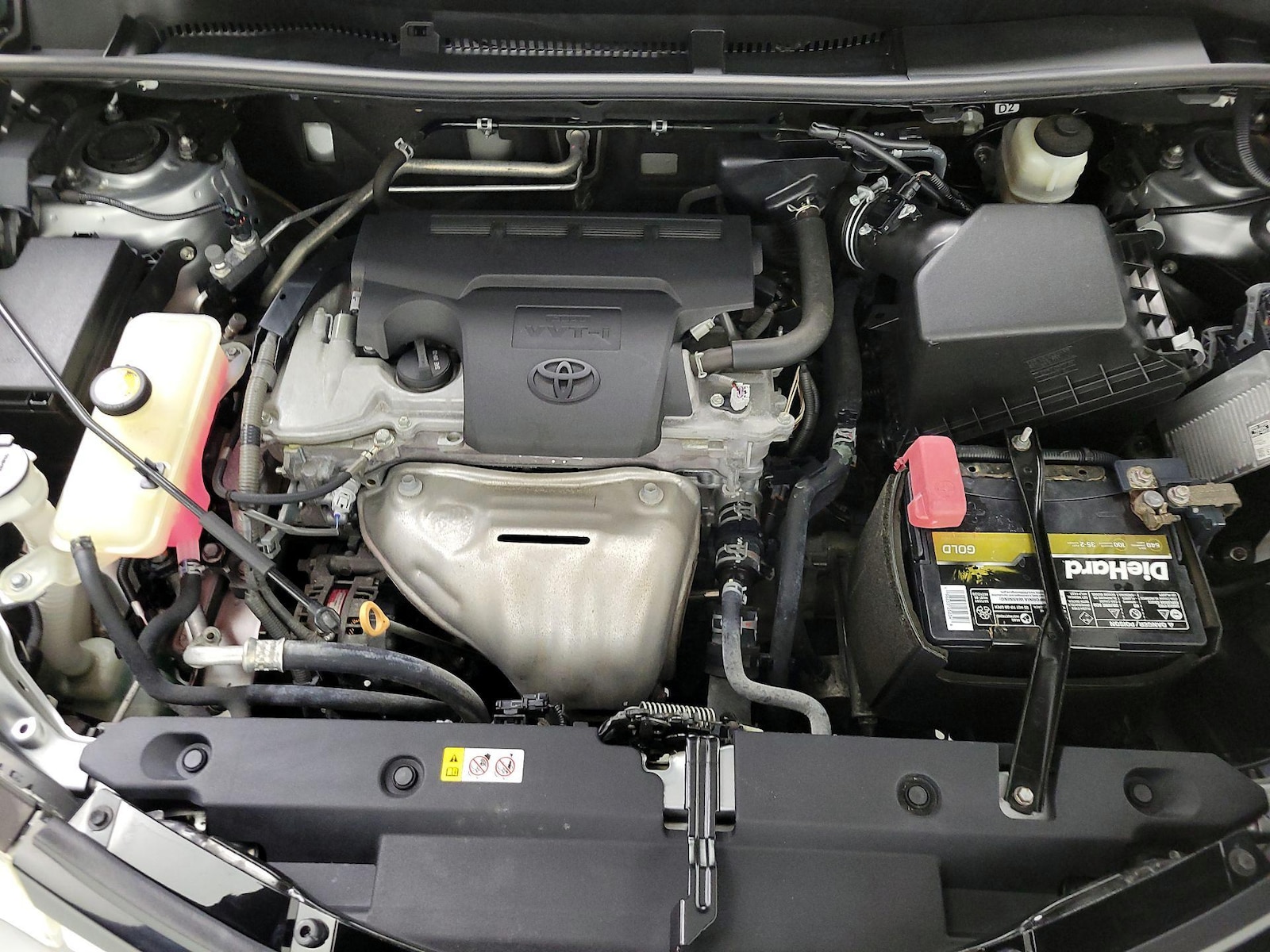 2018 Toyota RAV4 XLE - Photo 24