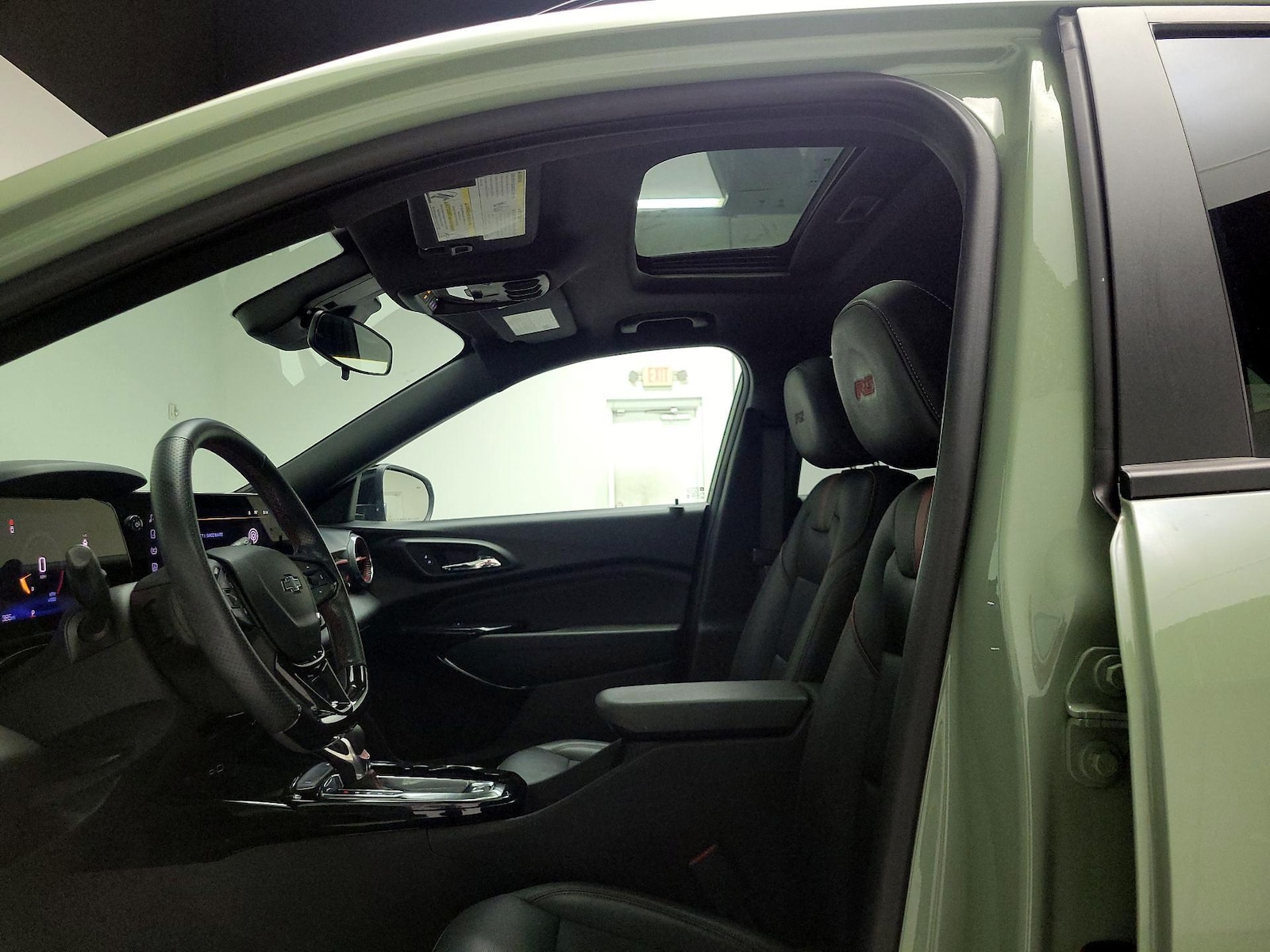 Sunroof(s) & Overhead Airbags
