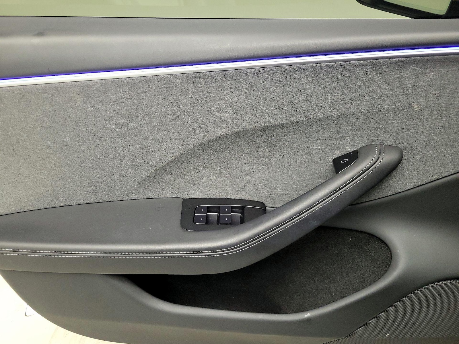 2025 Tesla Model 3 Long Range - Photo 13