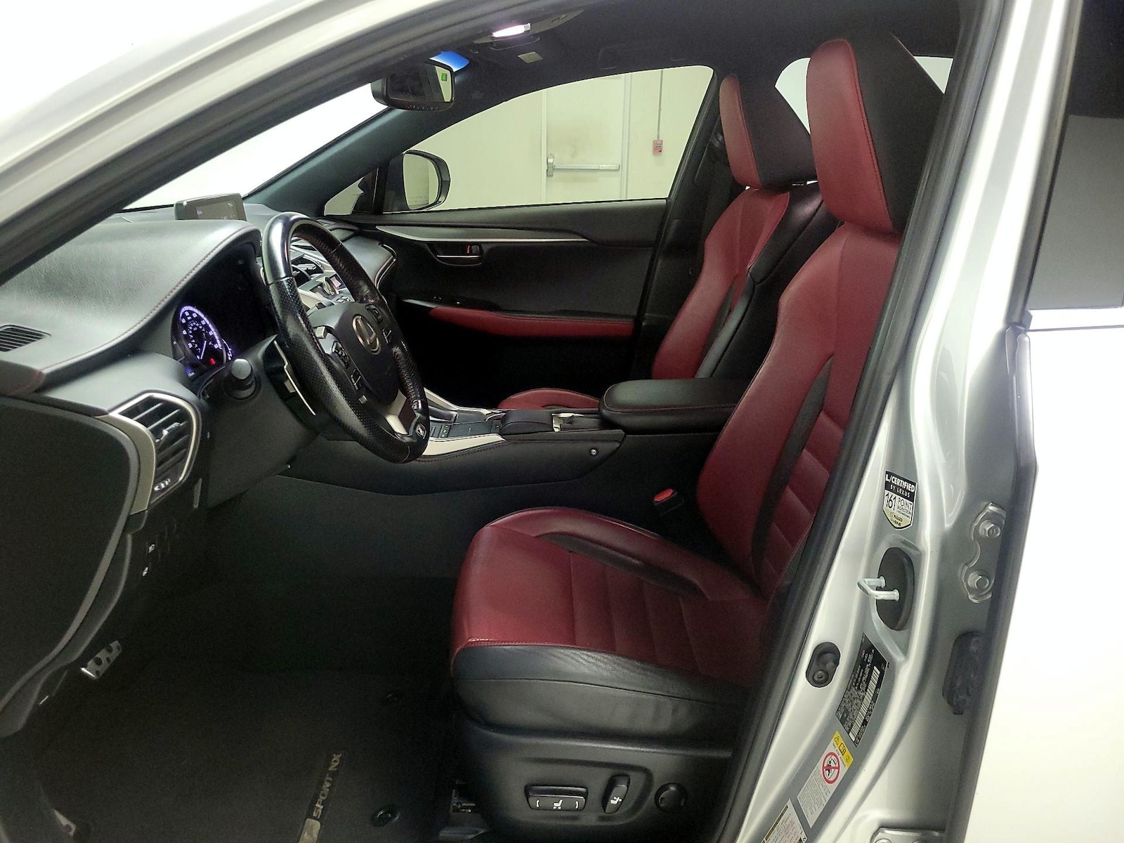 Power Seat(s) & Side Airbags