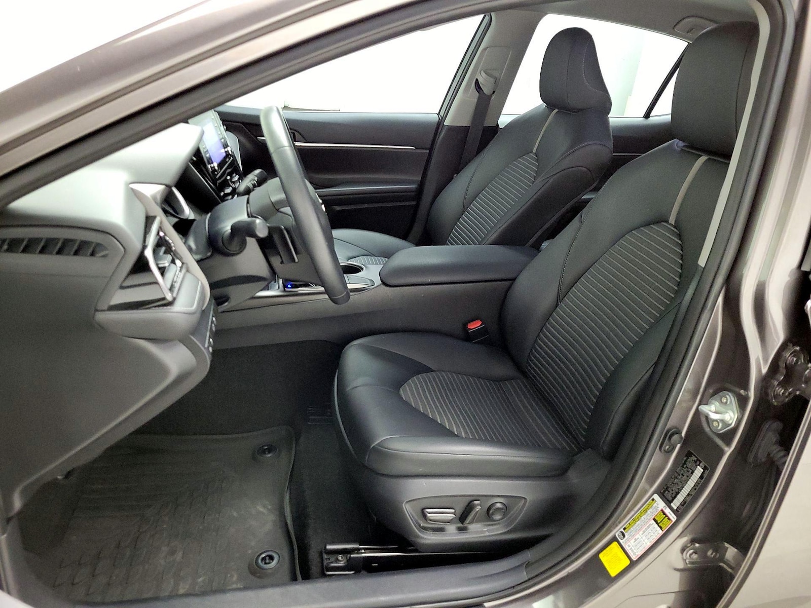 Power Seat(s) & Side Airbags
