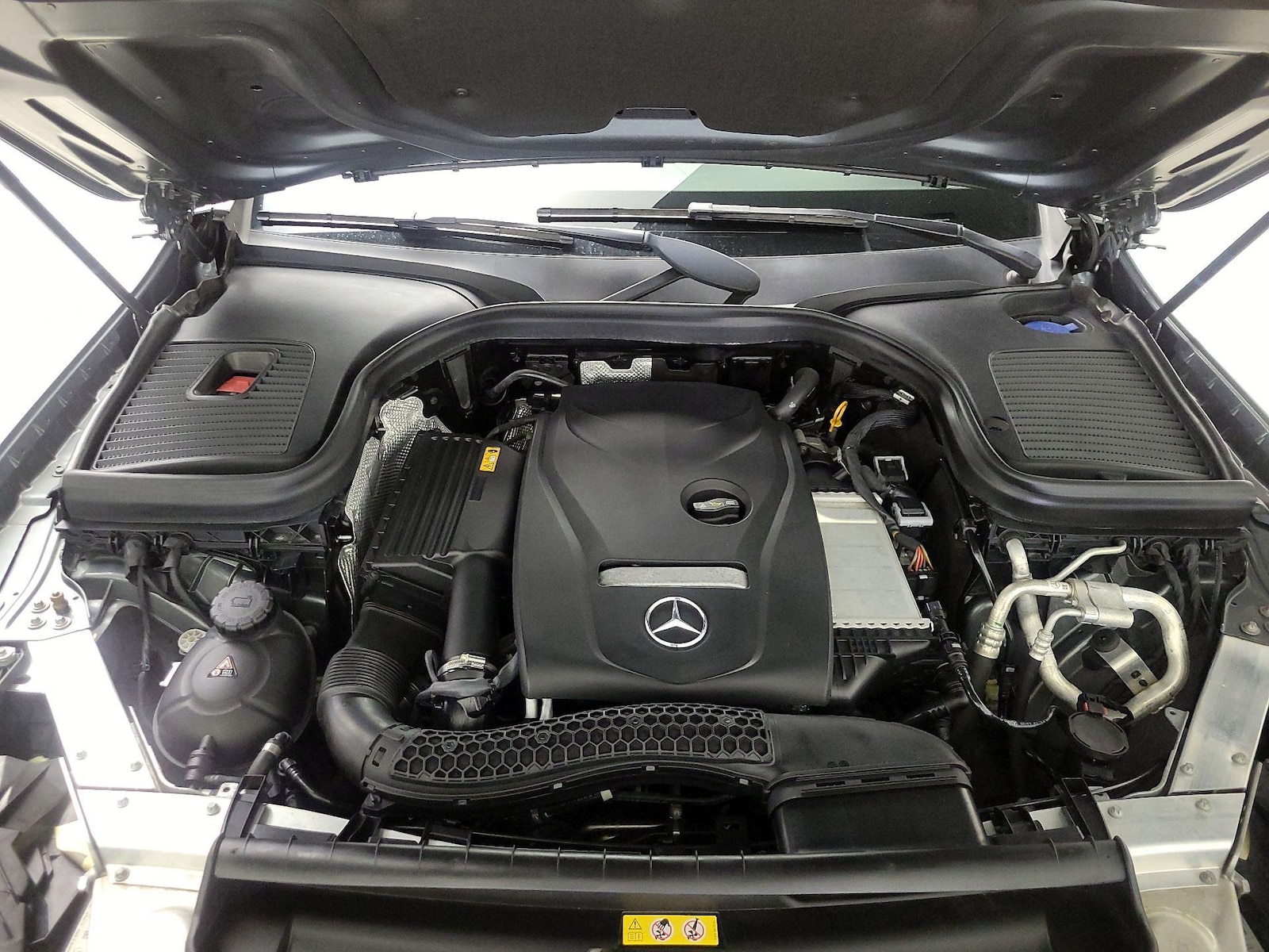 2019 Mercedes-Benz GLC Coupe GLC300 - Photo 23