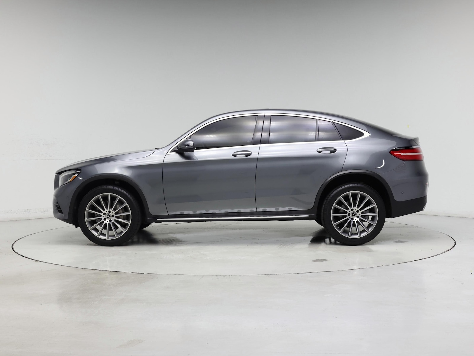 2019 Mercedes-Benz GLC Coupe GLC300 - Photo 4