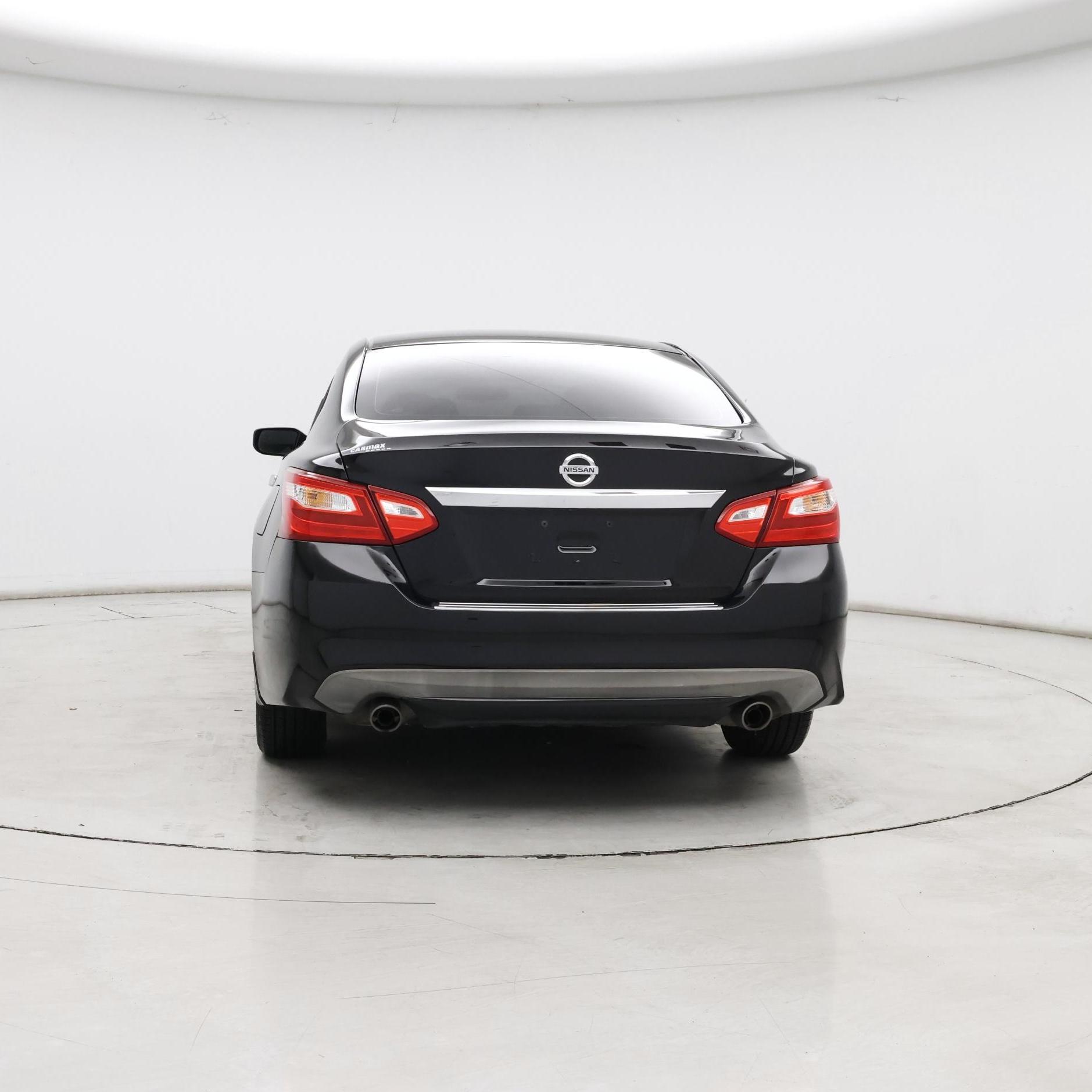 Thumbnail: 2016 Nissan Altima - 6