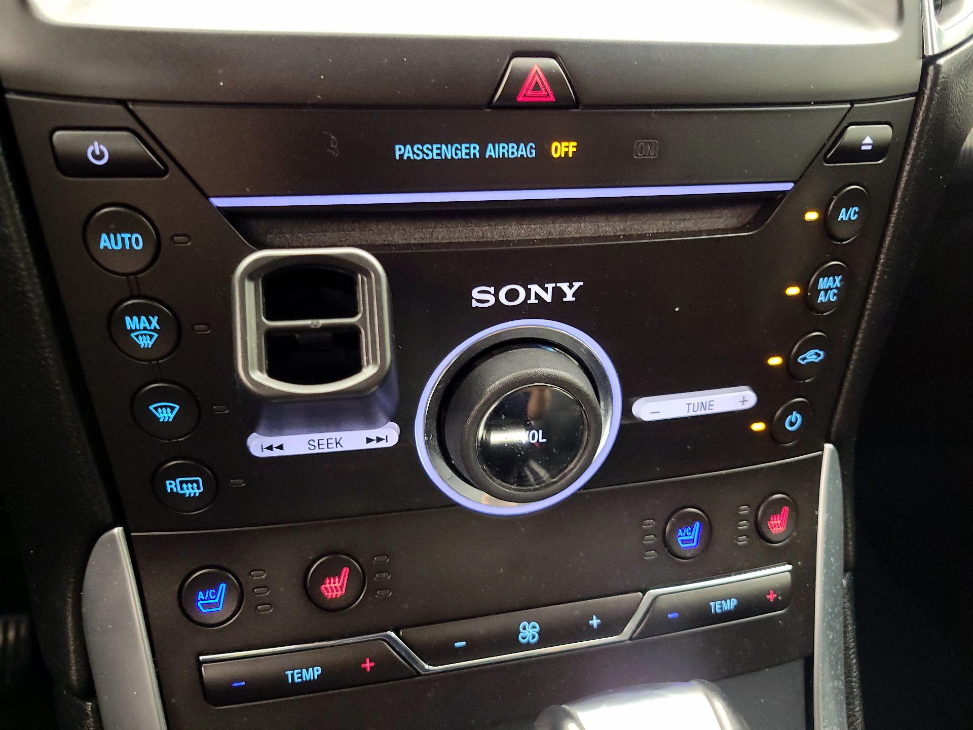 Thumbnail: 2015 Ford Edge - 17