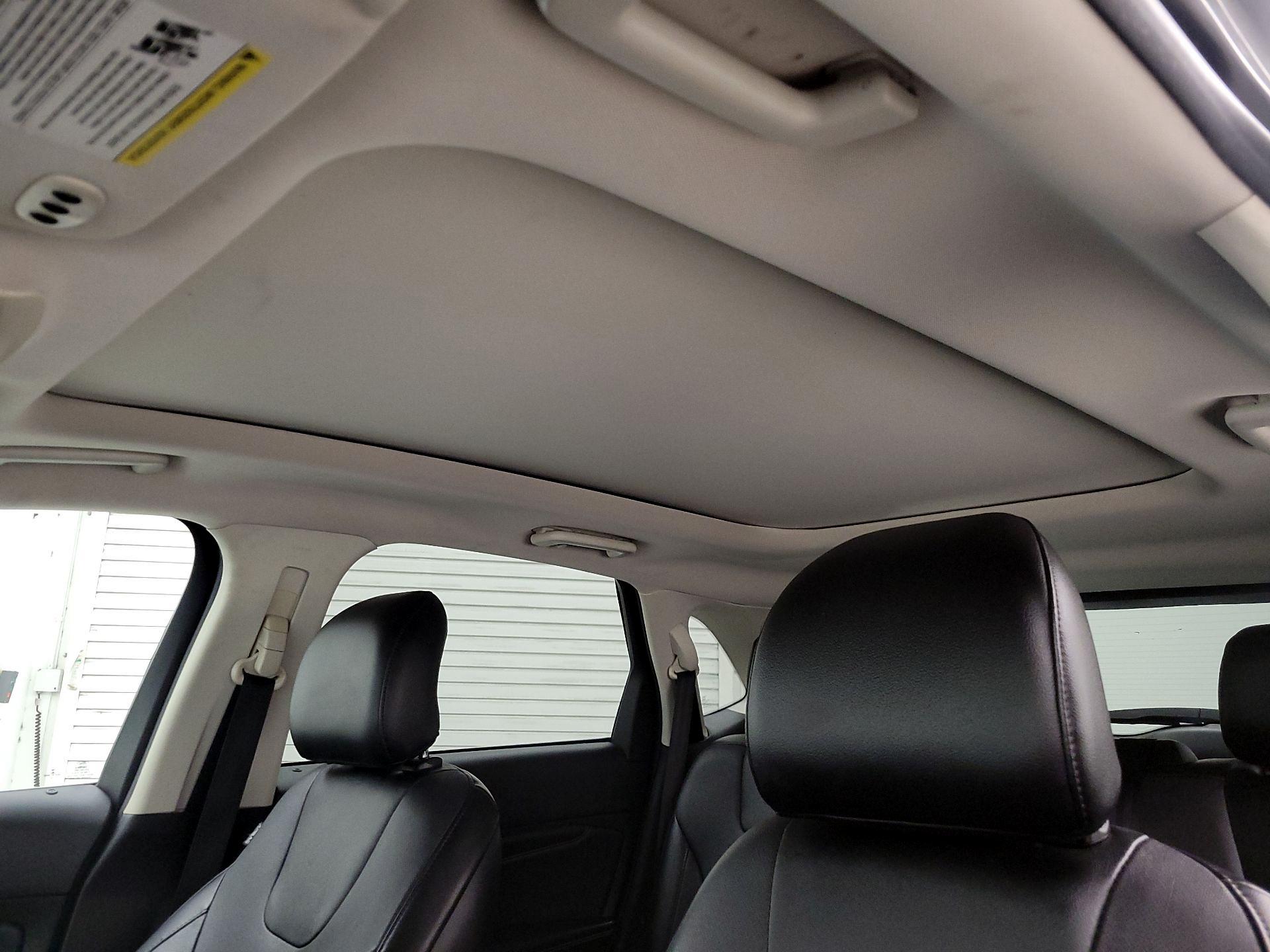 Thumbnail: 2015 Ford Edge - 20