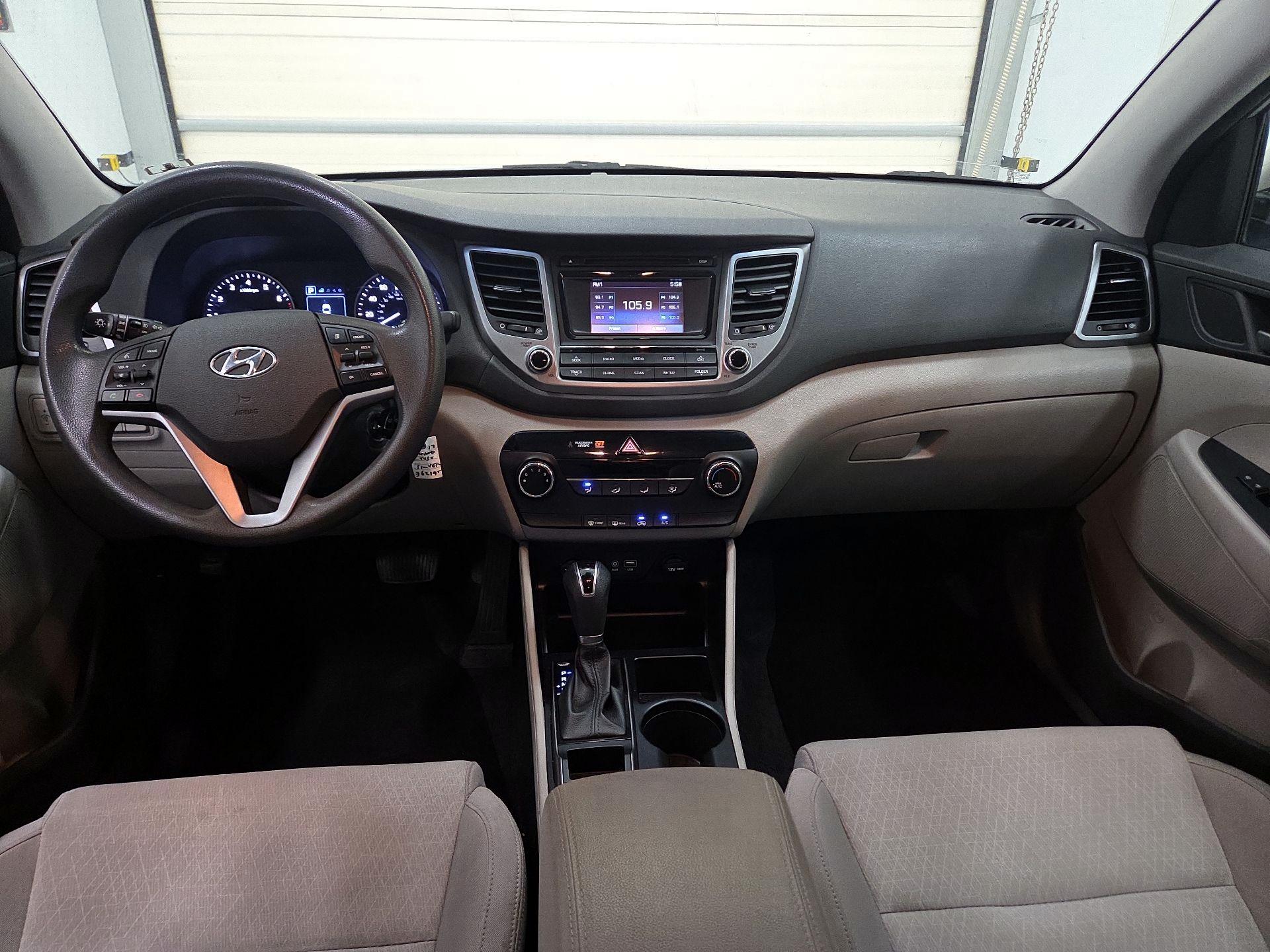 Thumbnail: 2017 Hyundai Tucson - 9