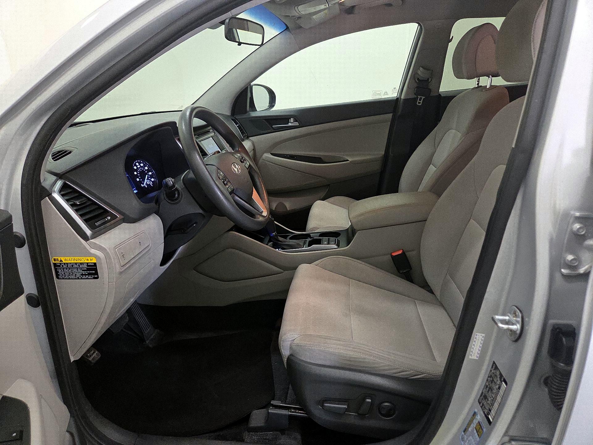 Thumbnail: 2017 Hyundai Tucson - 11
