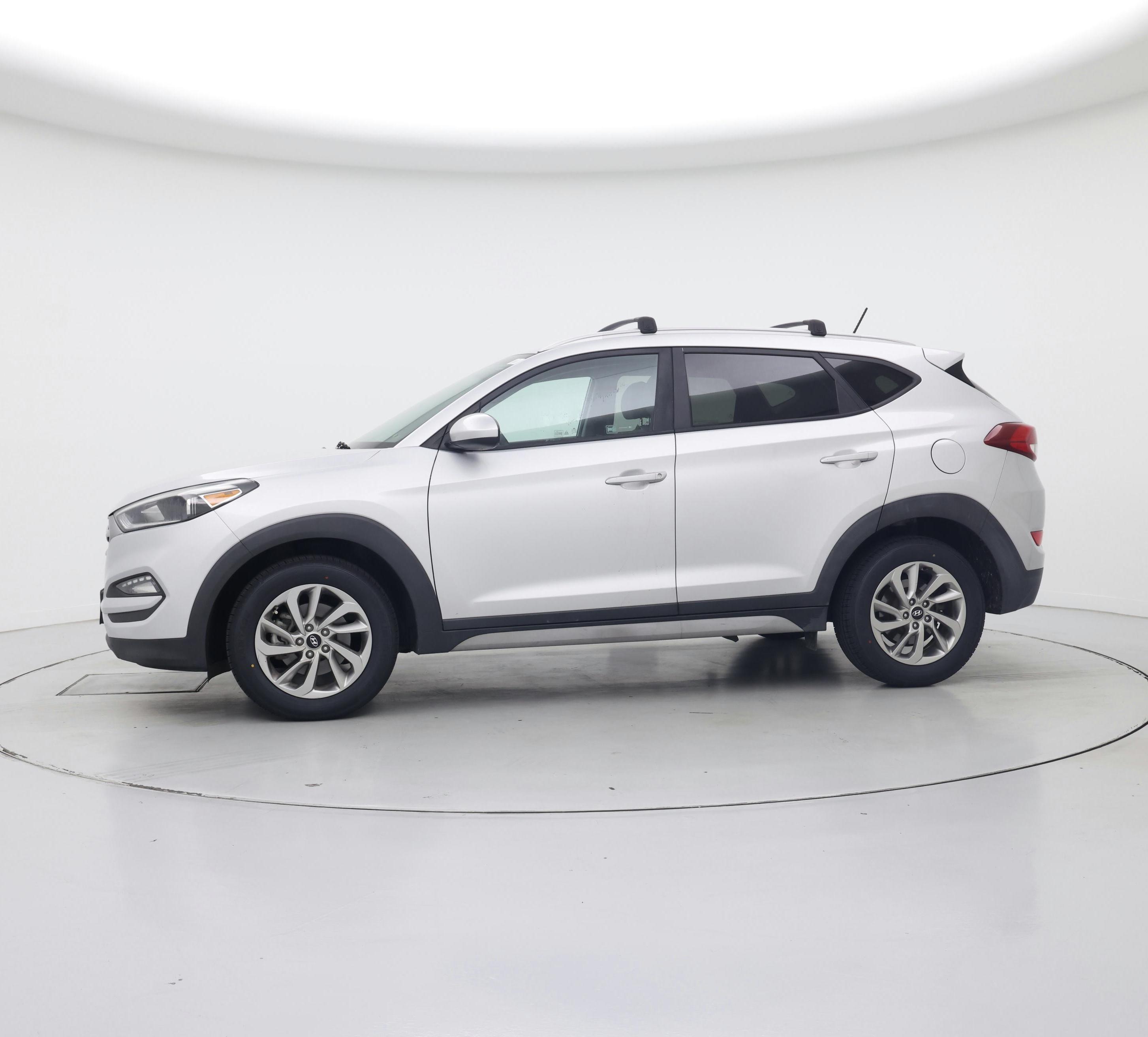 Thumbnail: 2017 Hyundai Tucson - 3