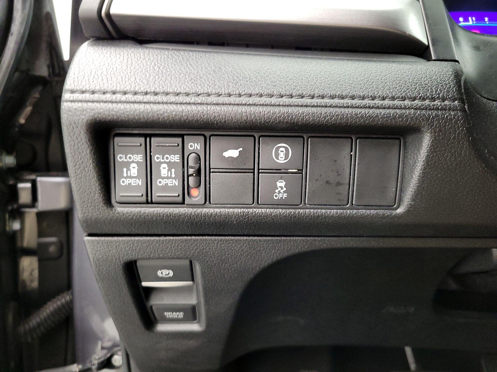2023 Honda Odyssey EX-L - Photo 14