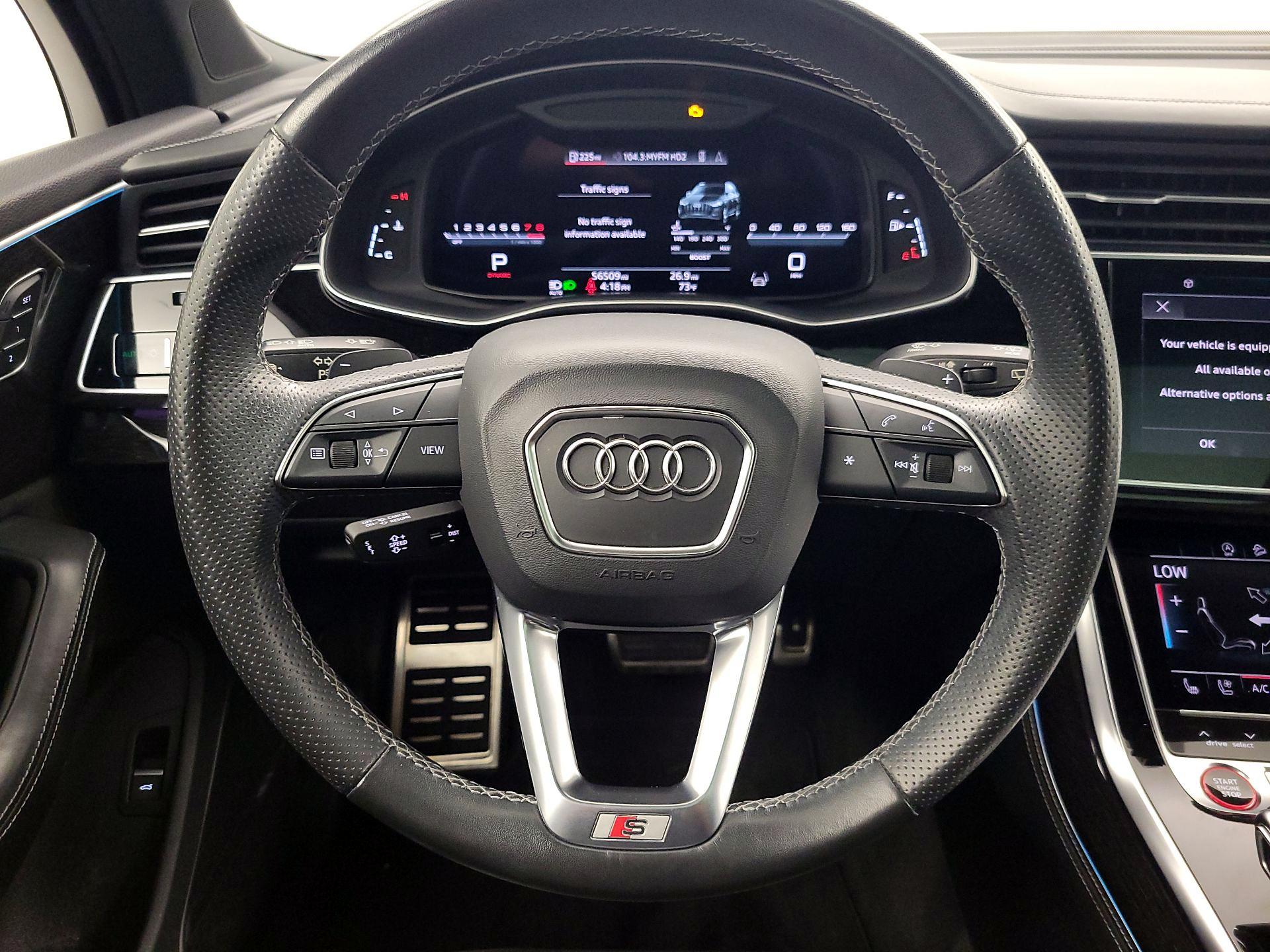 Thumbnail: 2022 Audi SQ7 - 10