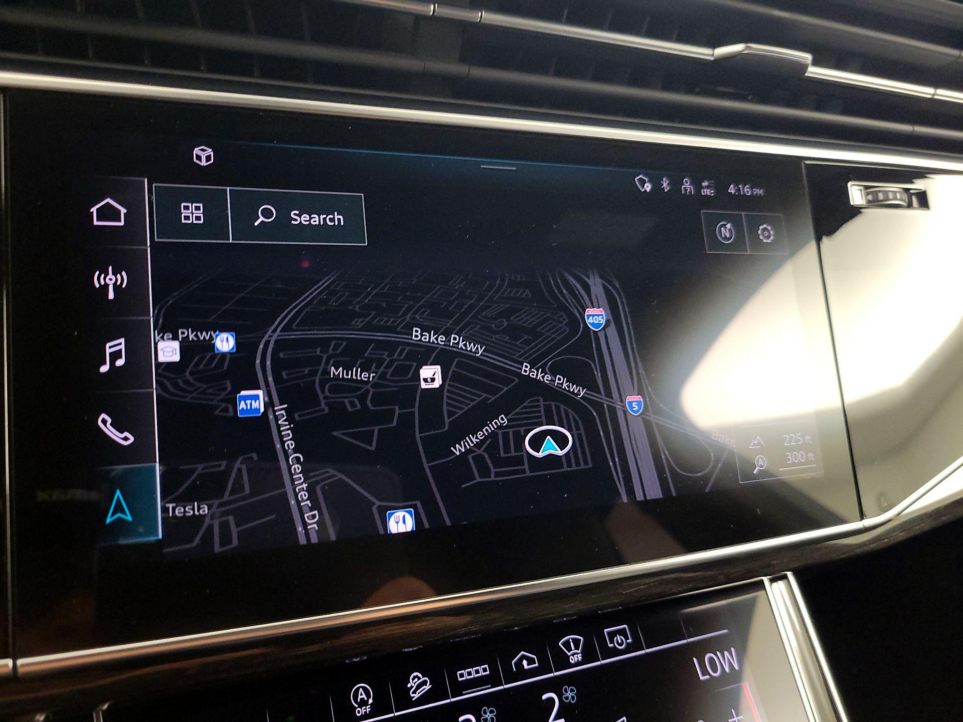 Thumbnail: 2022 Audi SQ7 - 14