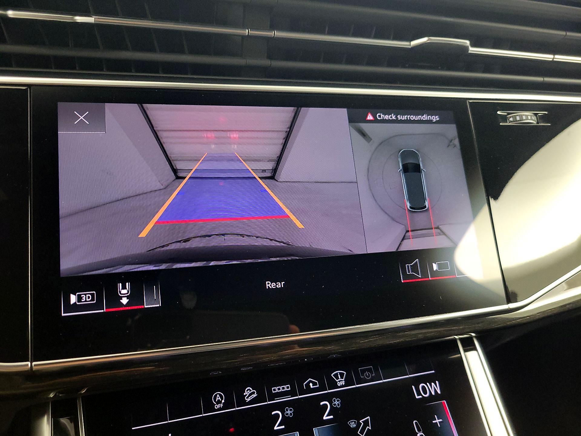 Thumbnail: 2022 Audi SQ7 - 15