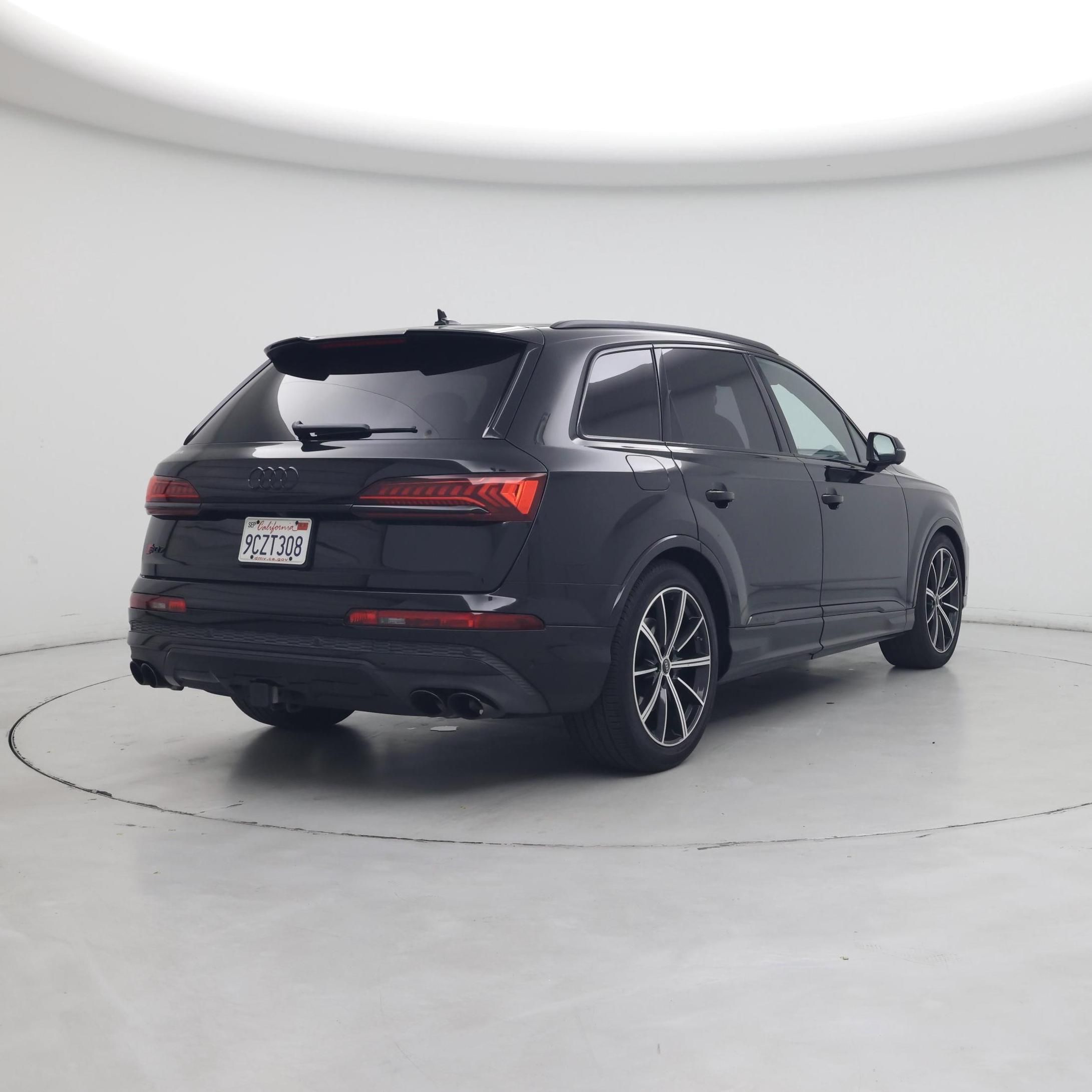 Thumbnail: 2022 Audi SQ7 - 8