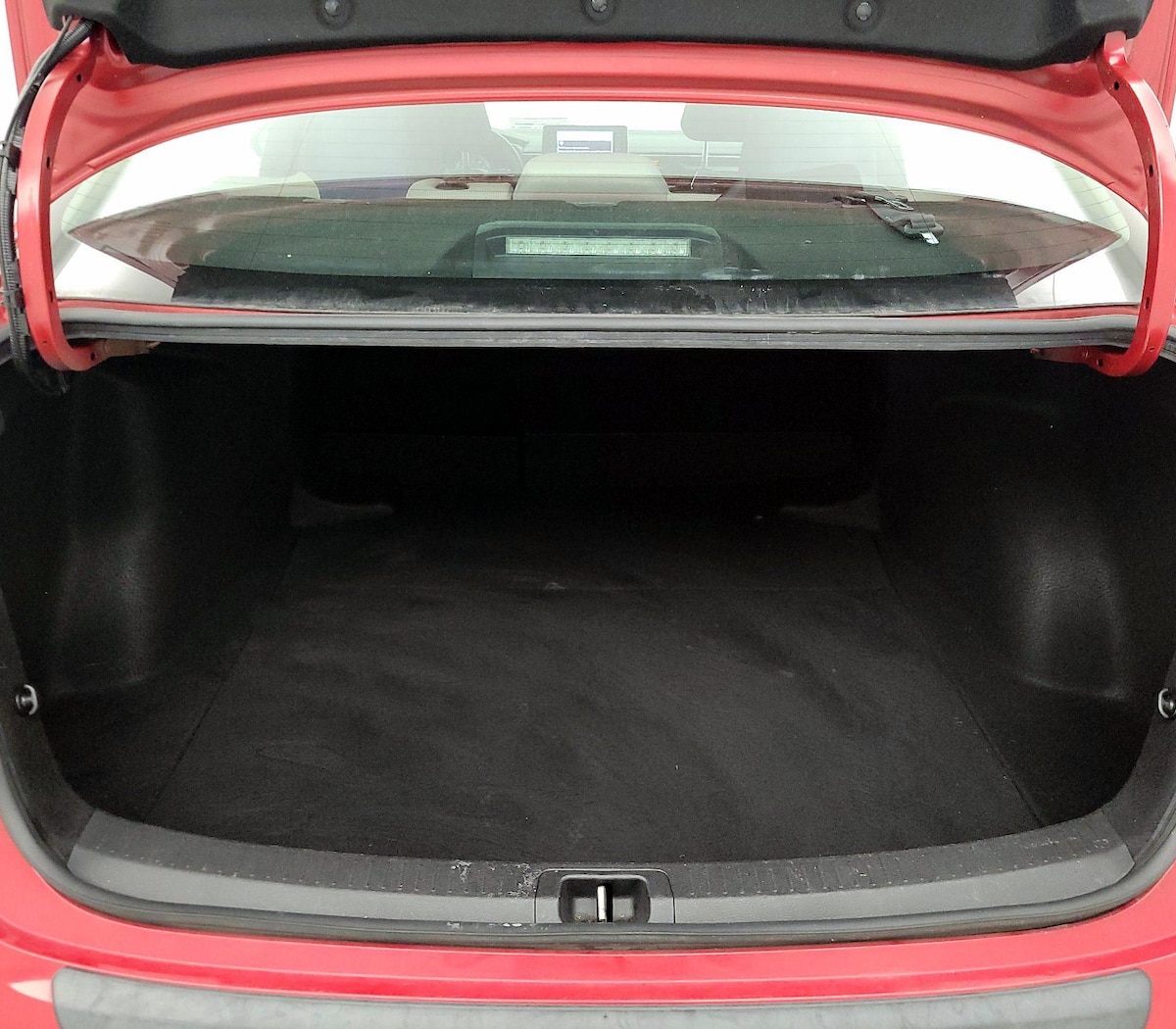 Trunk/Cargo (Seats Up)