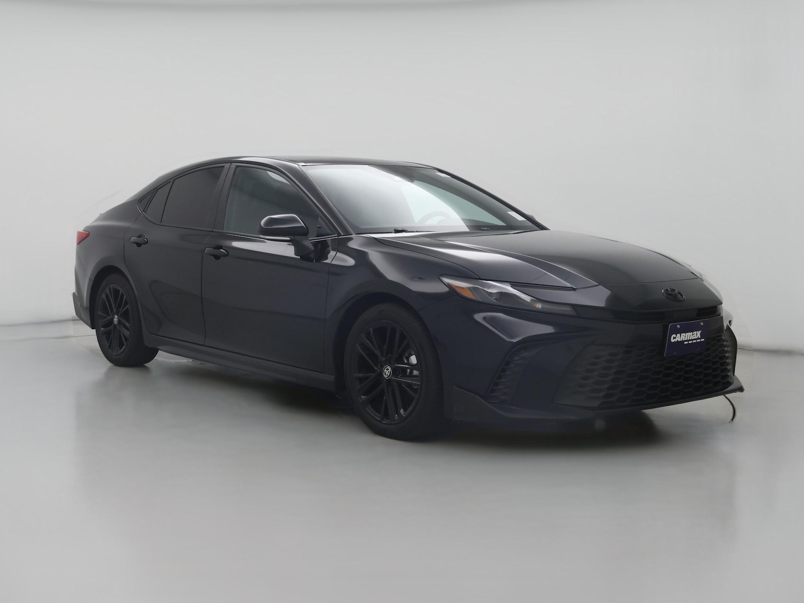 2025 Toyota Camry SE - Photo 1